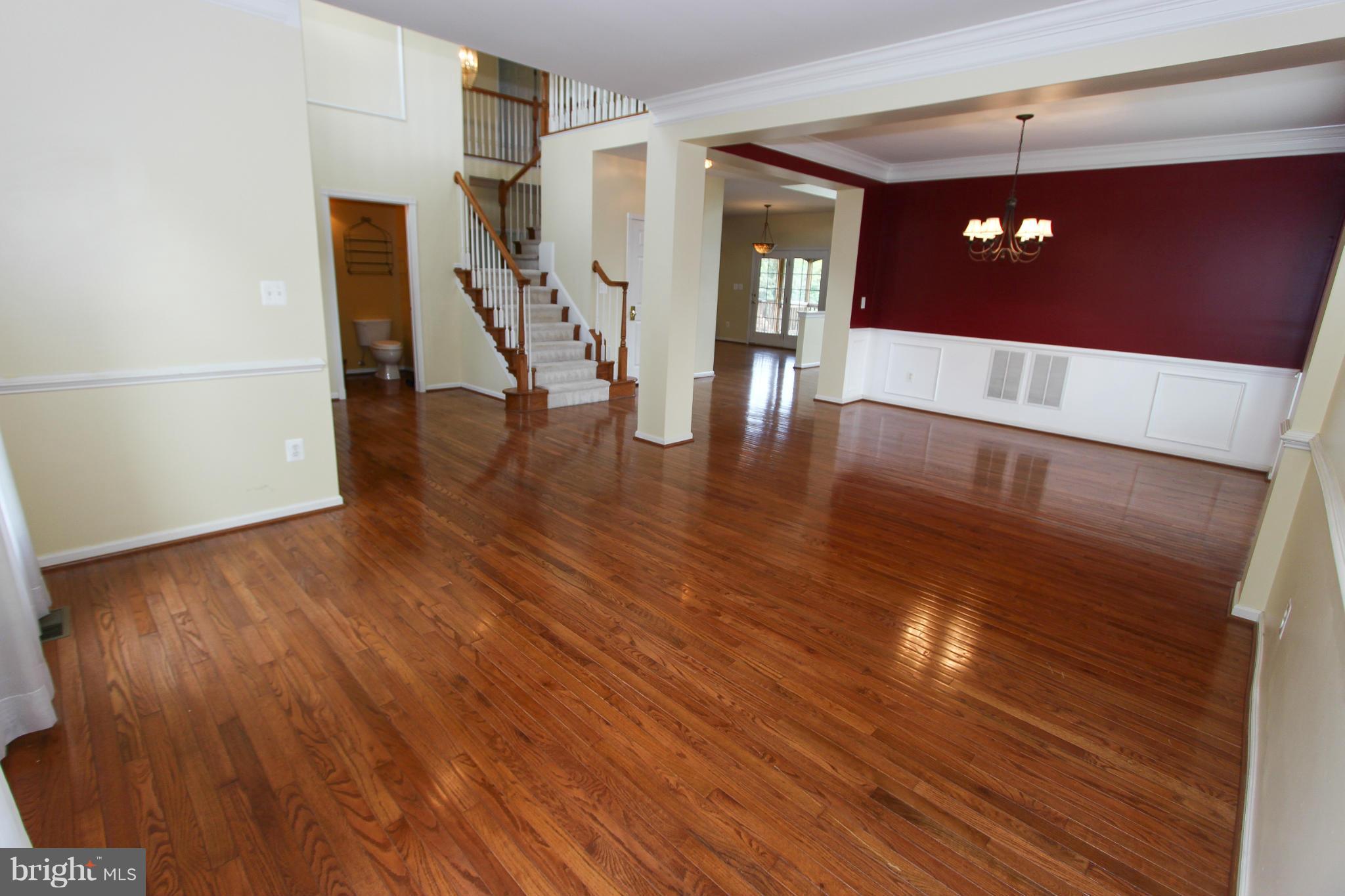 SOUTH RIDING - Residential