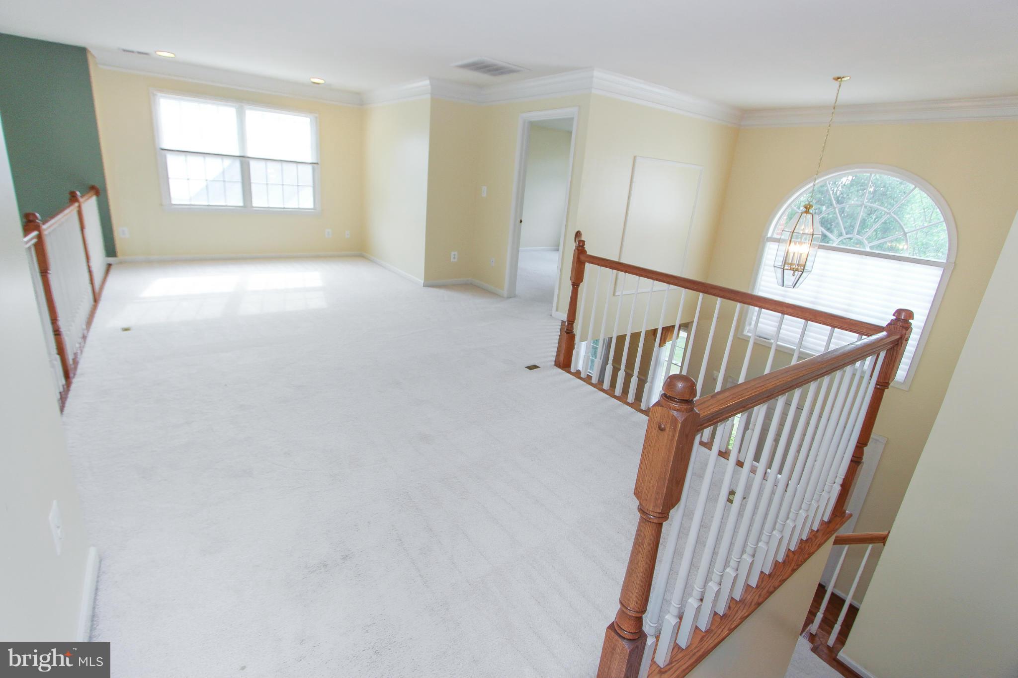 SOUTH RIDING - Residential