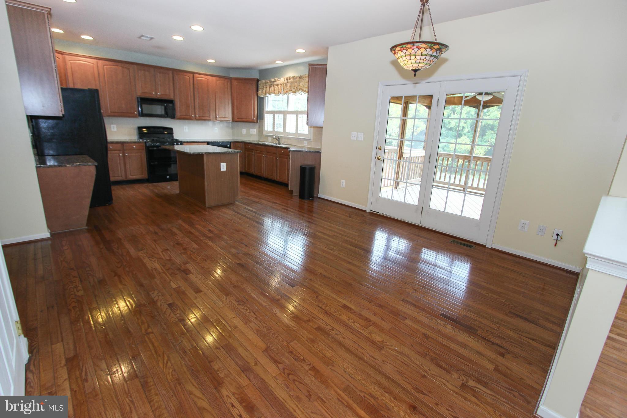 SOUTH RIDING - Residential