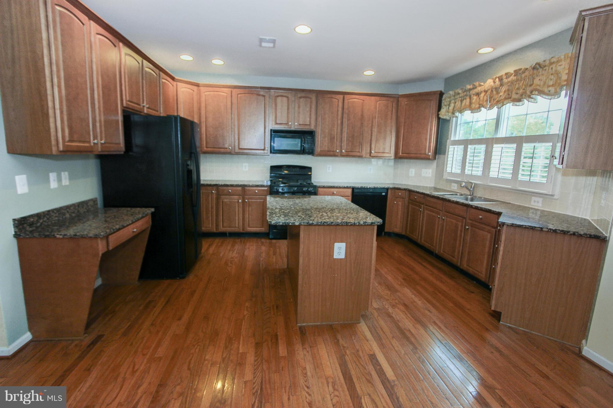 SOUTH RIDING - Residential