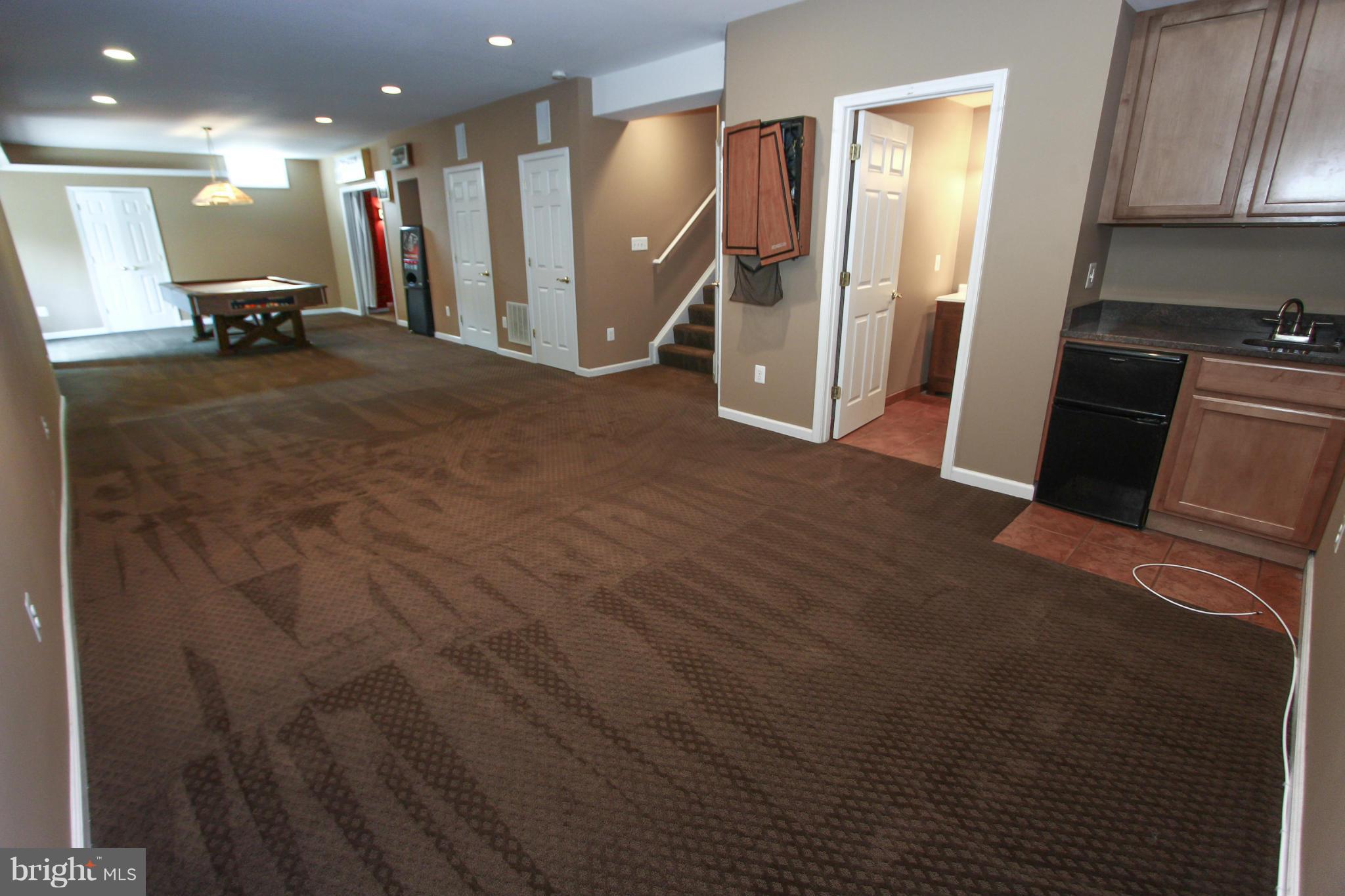 SOUTH RIDING - Residential