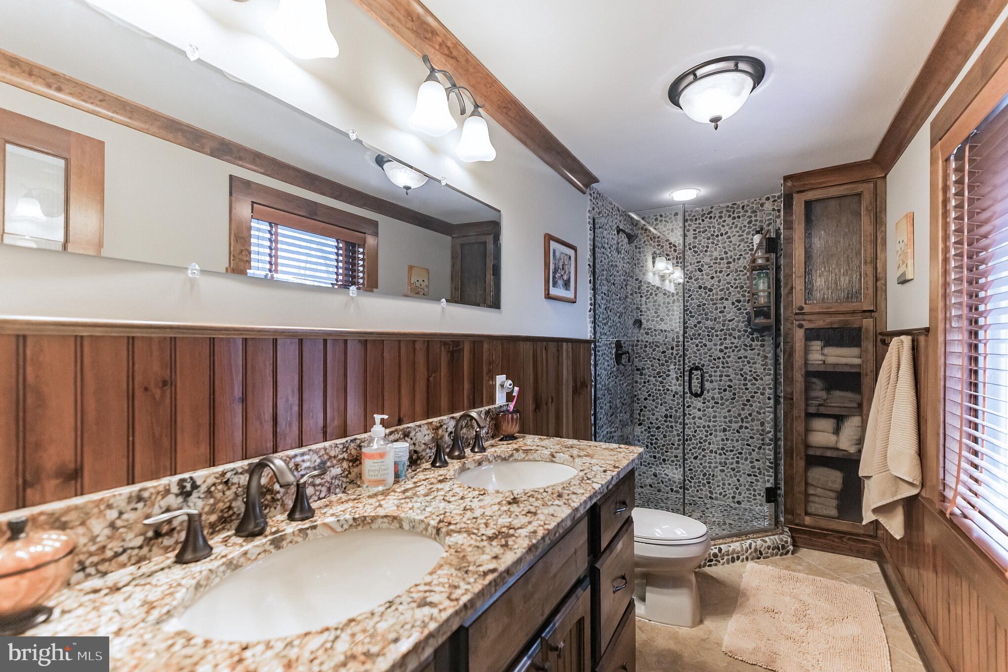 HOLMES RUN HEIGHTS - Residential