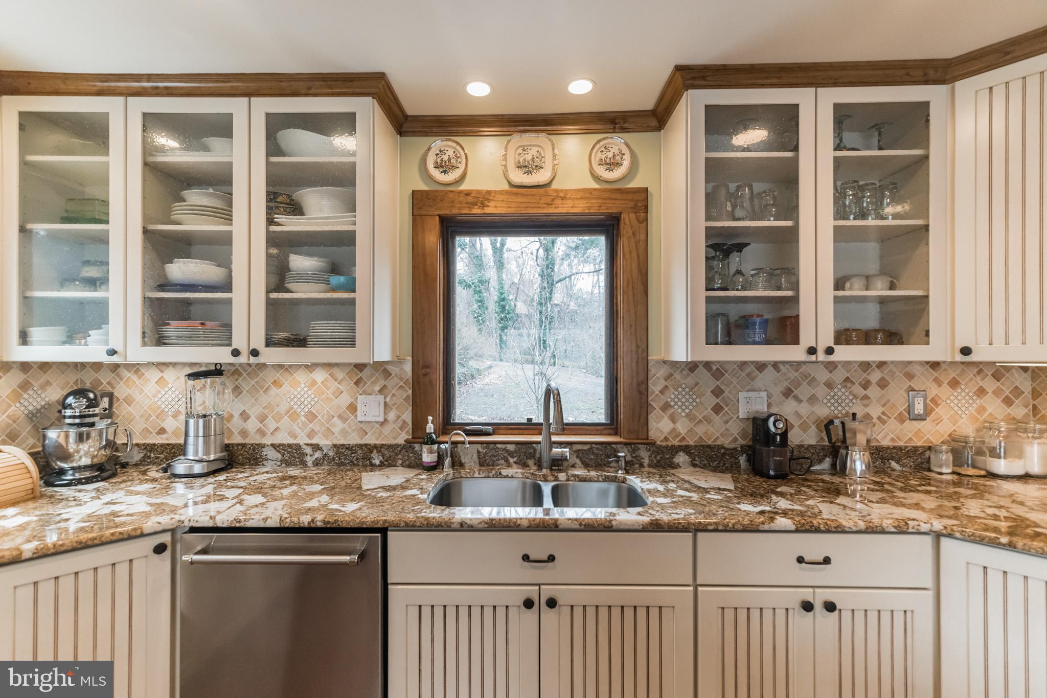 HOLMES RUN HEIGHTS - Residential