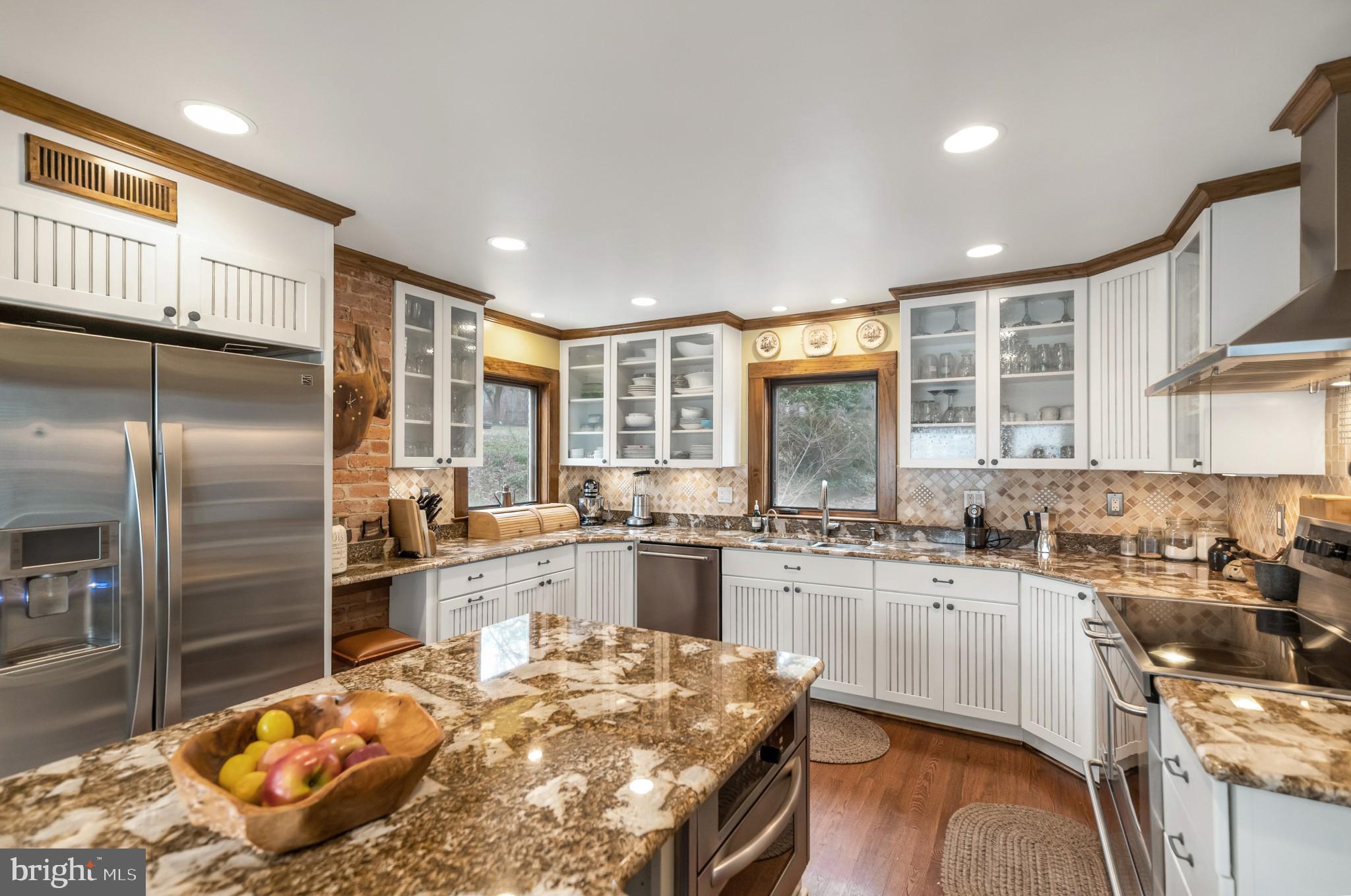 HOLMES RUN HEIGHTS - Residential