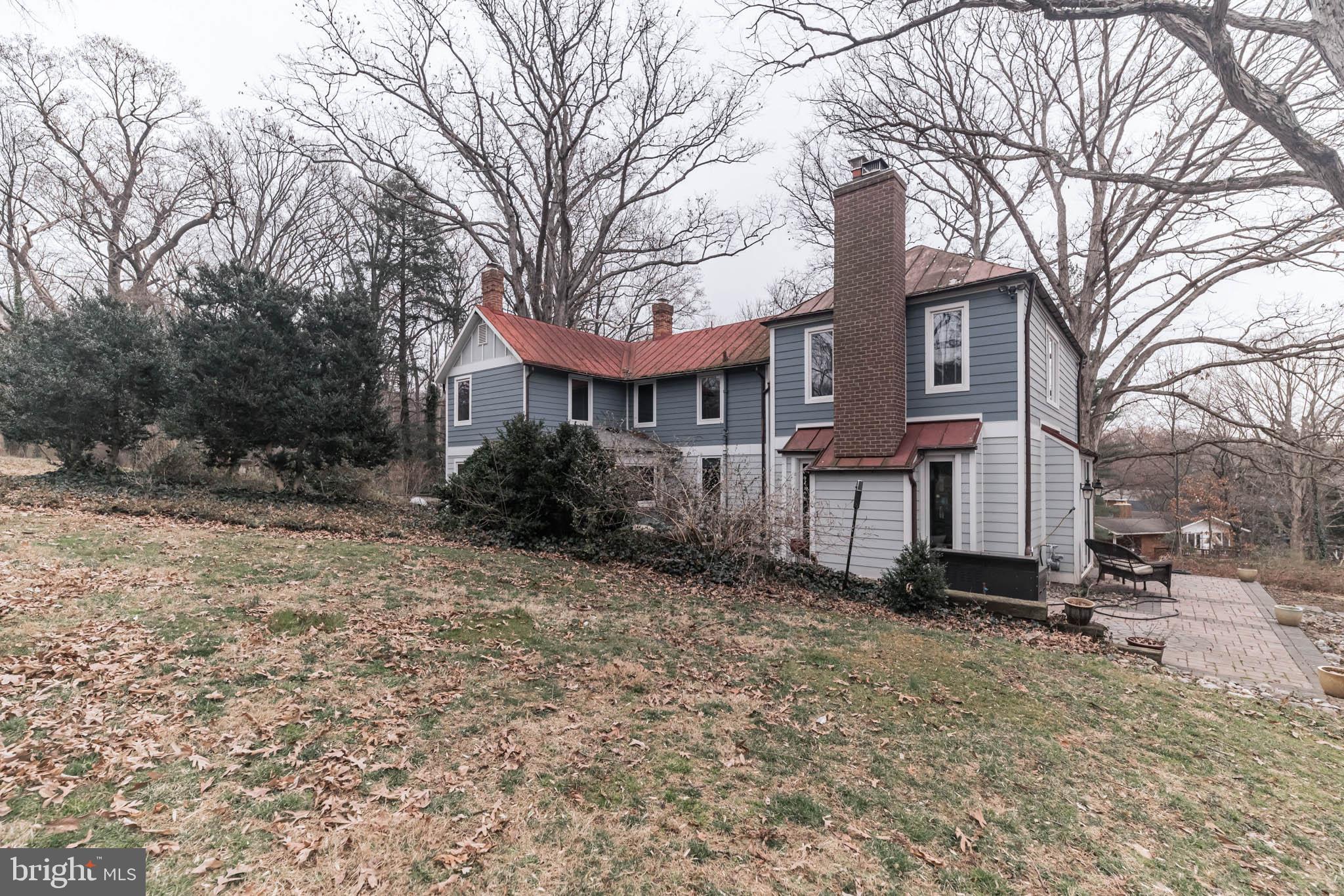 HOLMES RUN HEIGHTS - Residential