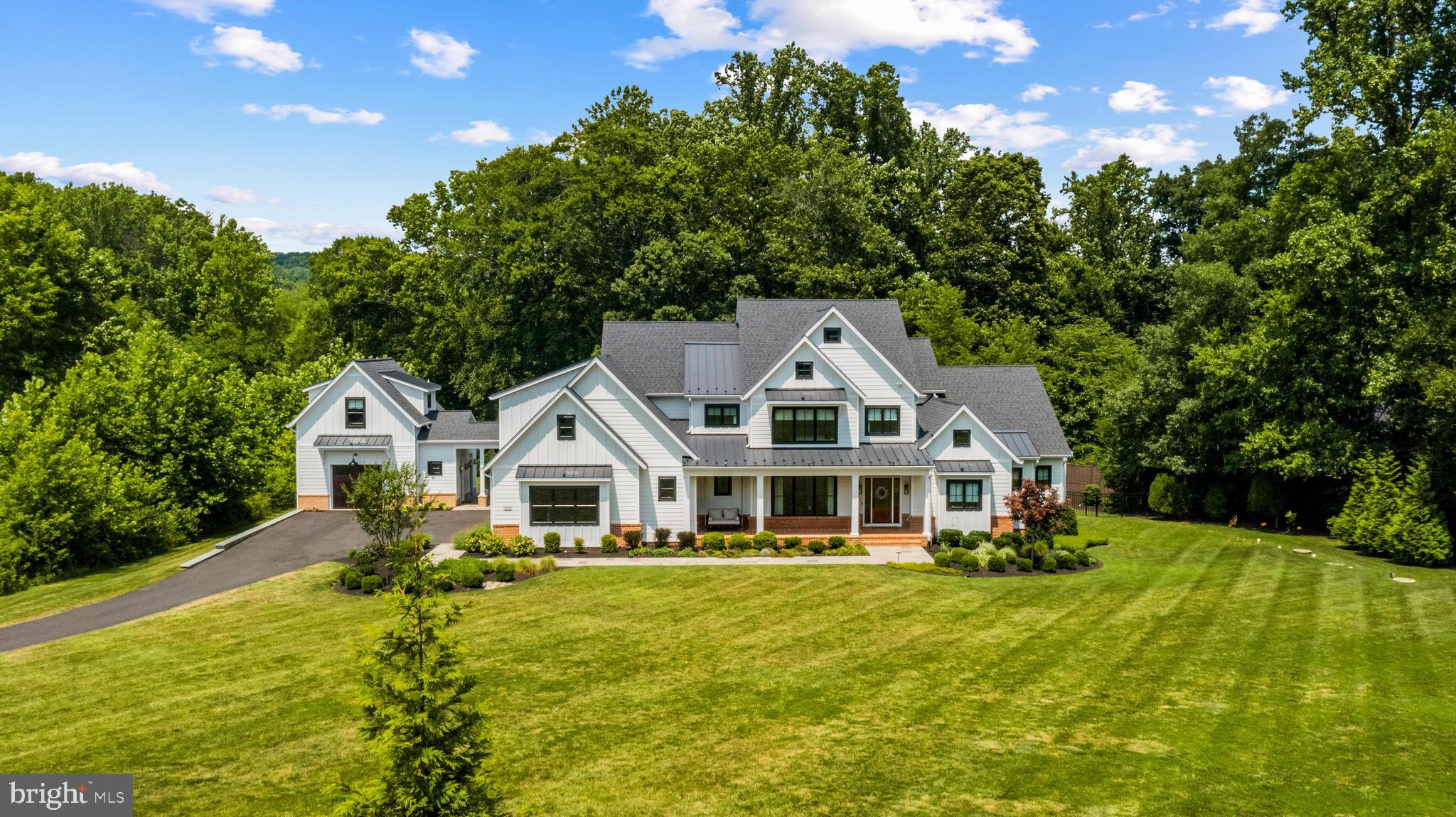 HAHN'S MEADOW - Residential