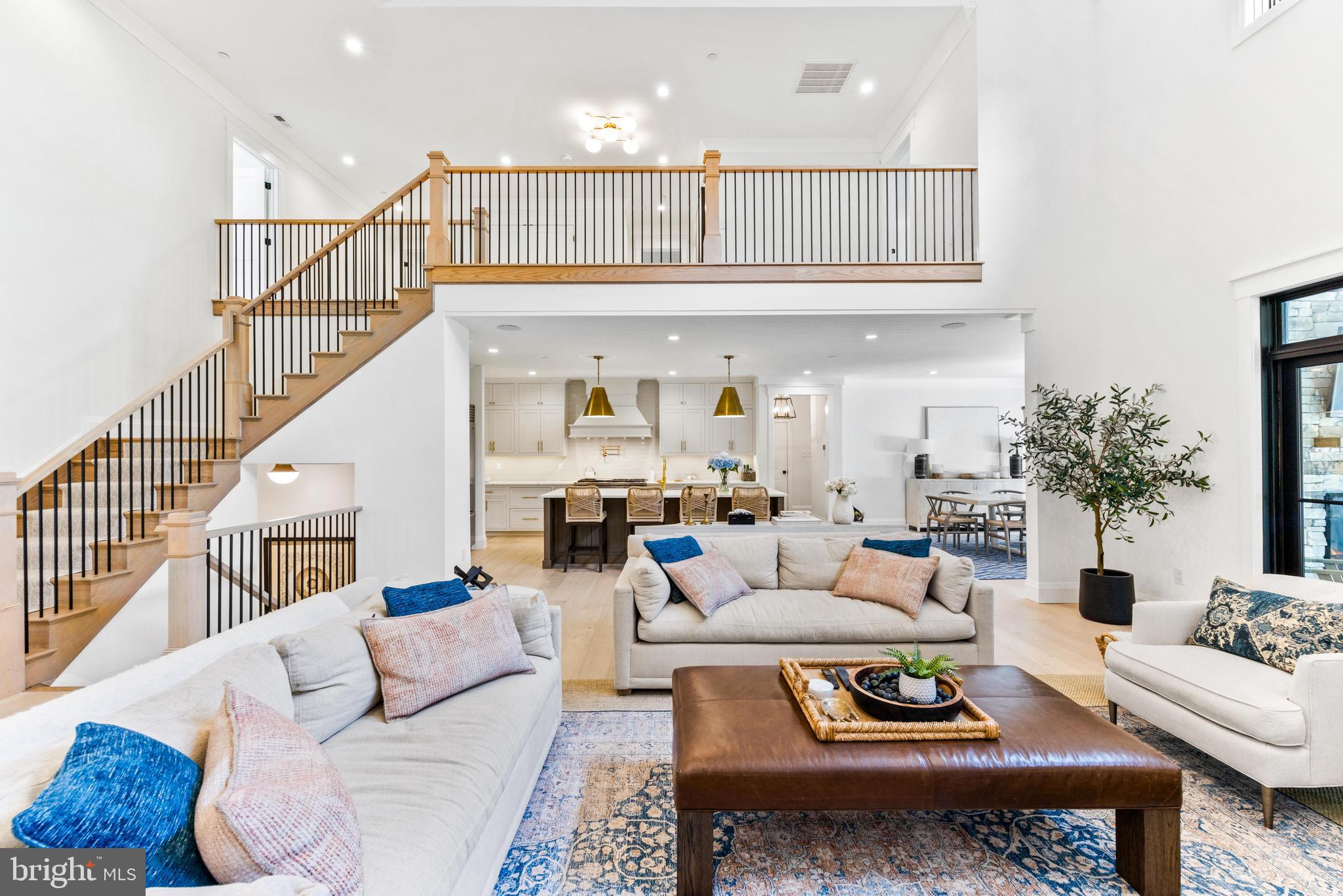 HAHN'S MEADOW - Residential