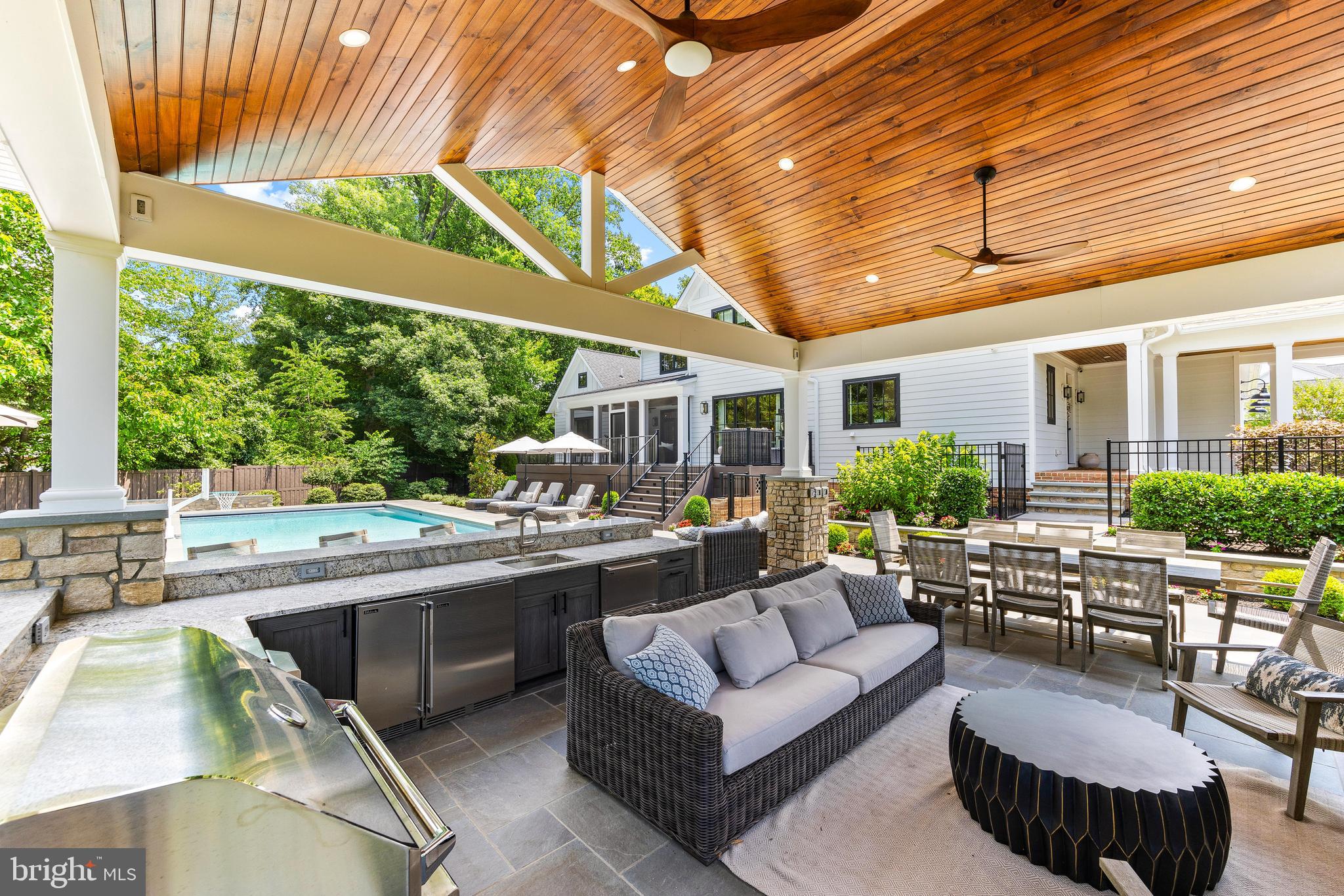 HAHN'S MEADOW - Residential