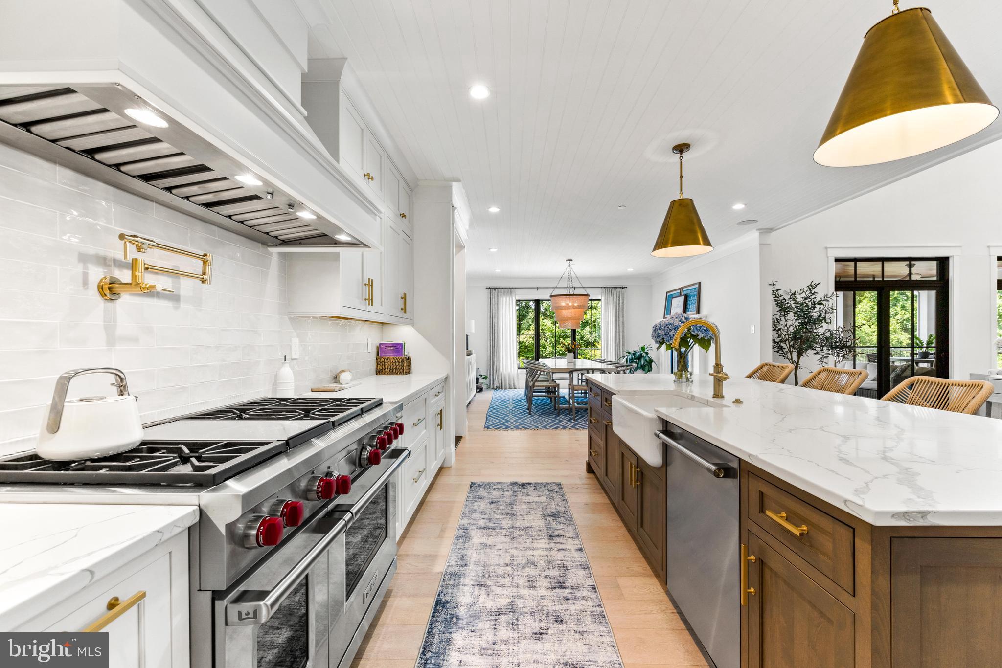 HAHN'S MEADOW - Residential