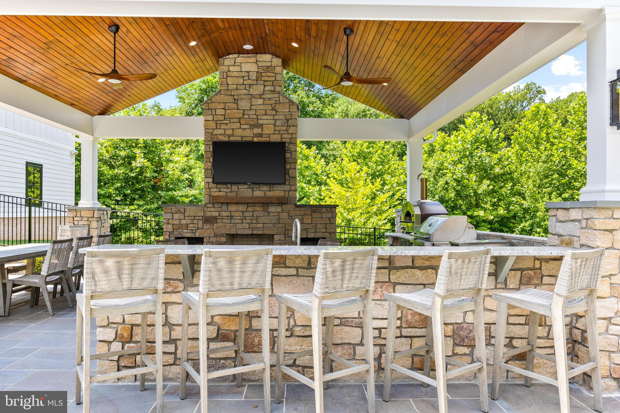 HAHN'S MEADOW - Residential