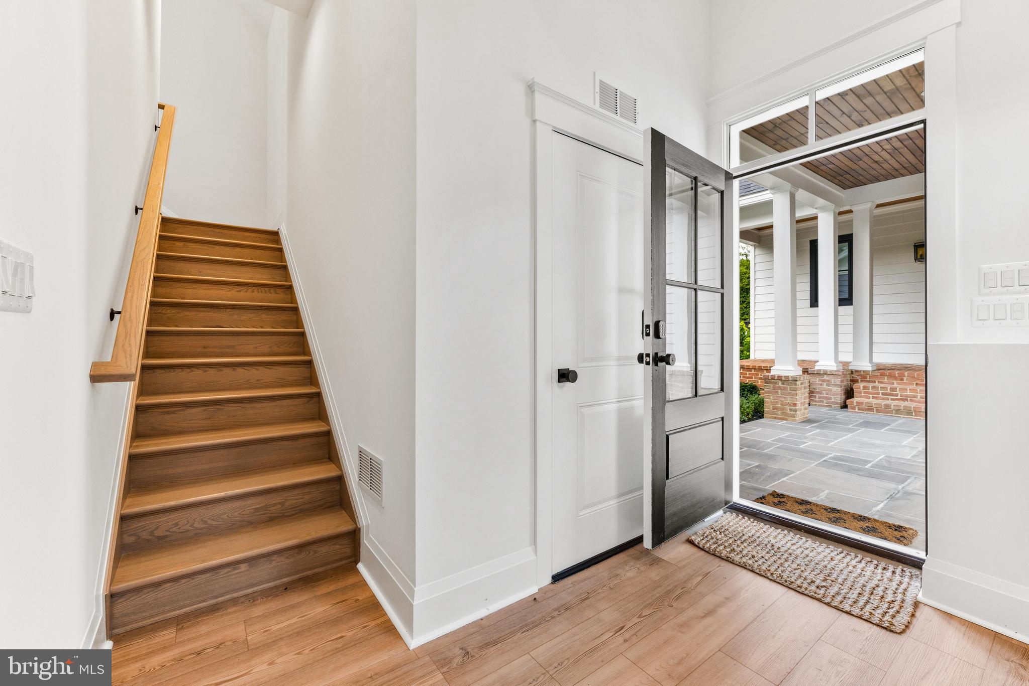 HAHN'S MEADOW - Residential