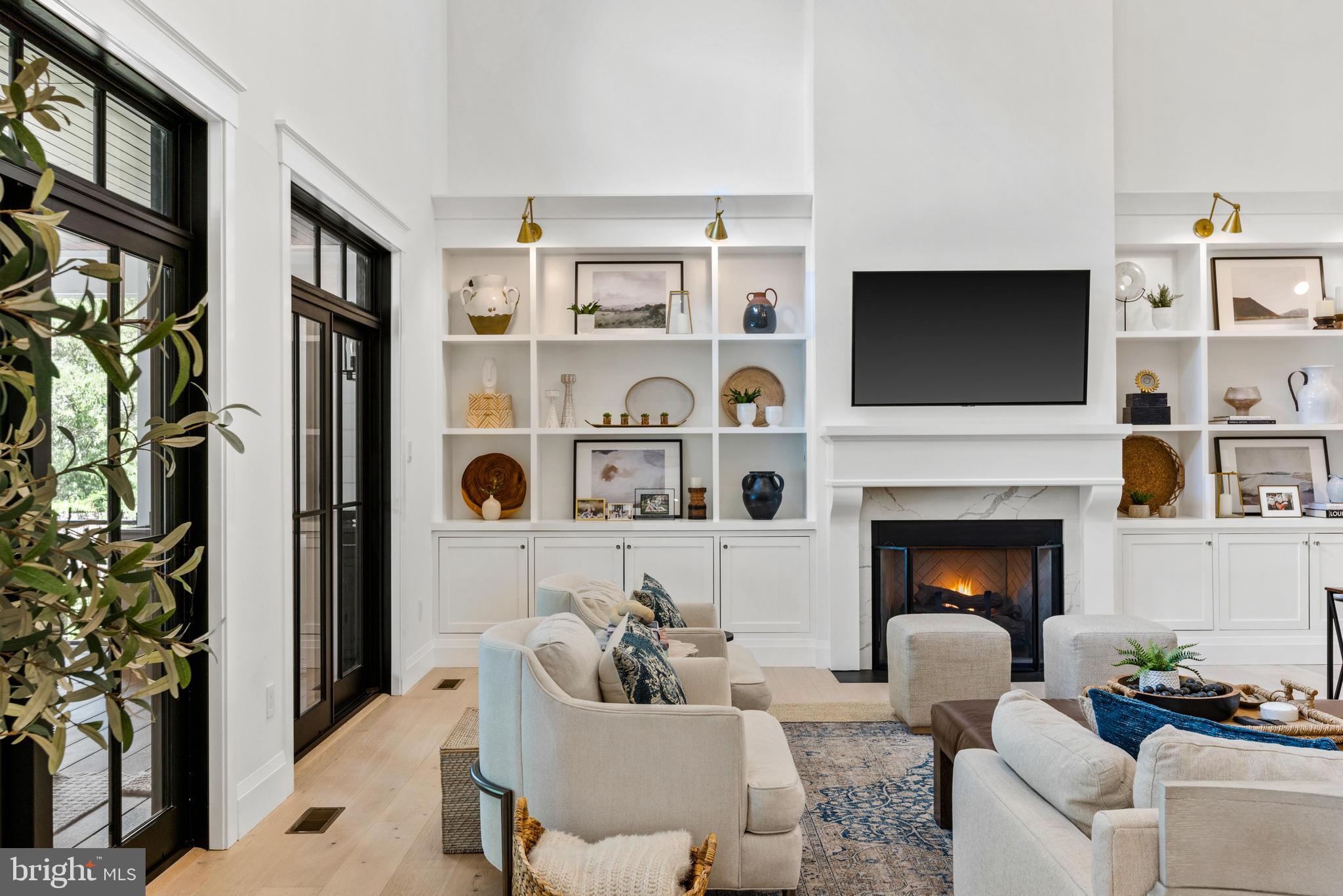 HAHN'S MEADOW - Residential