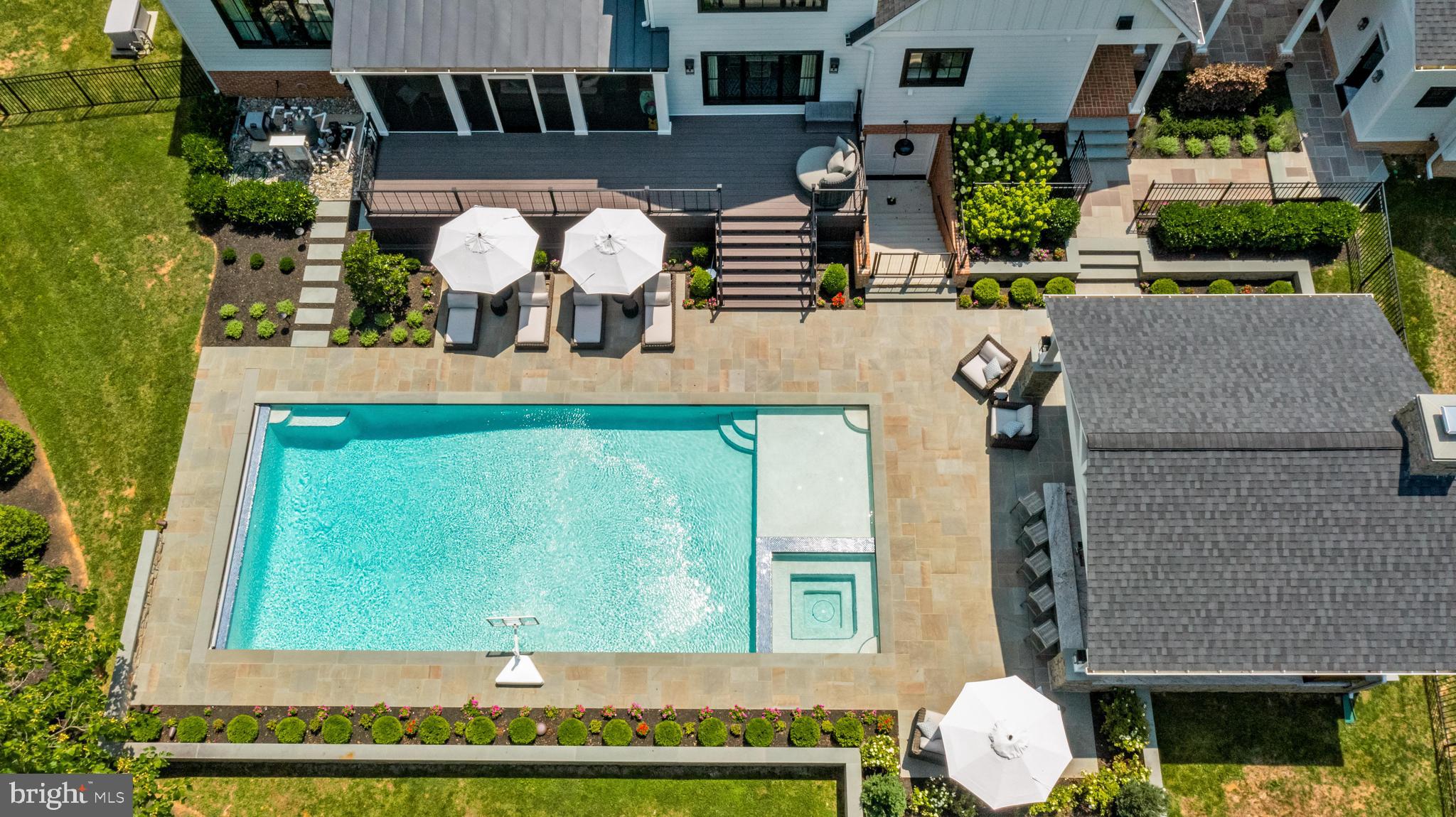 HAHN'S MEADOW - Residential