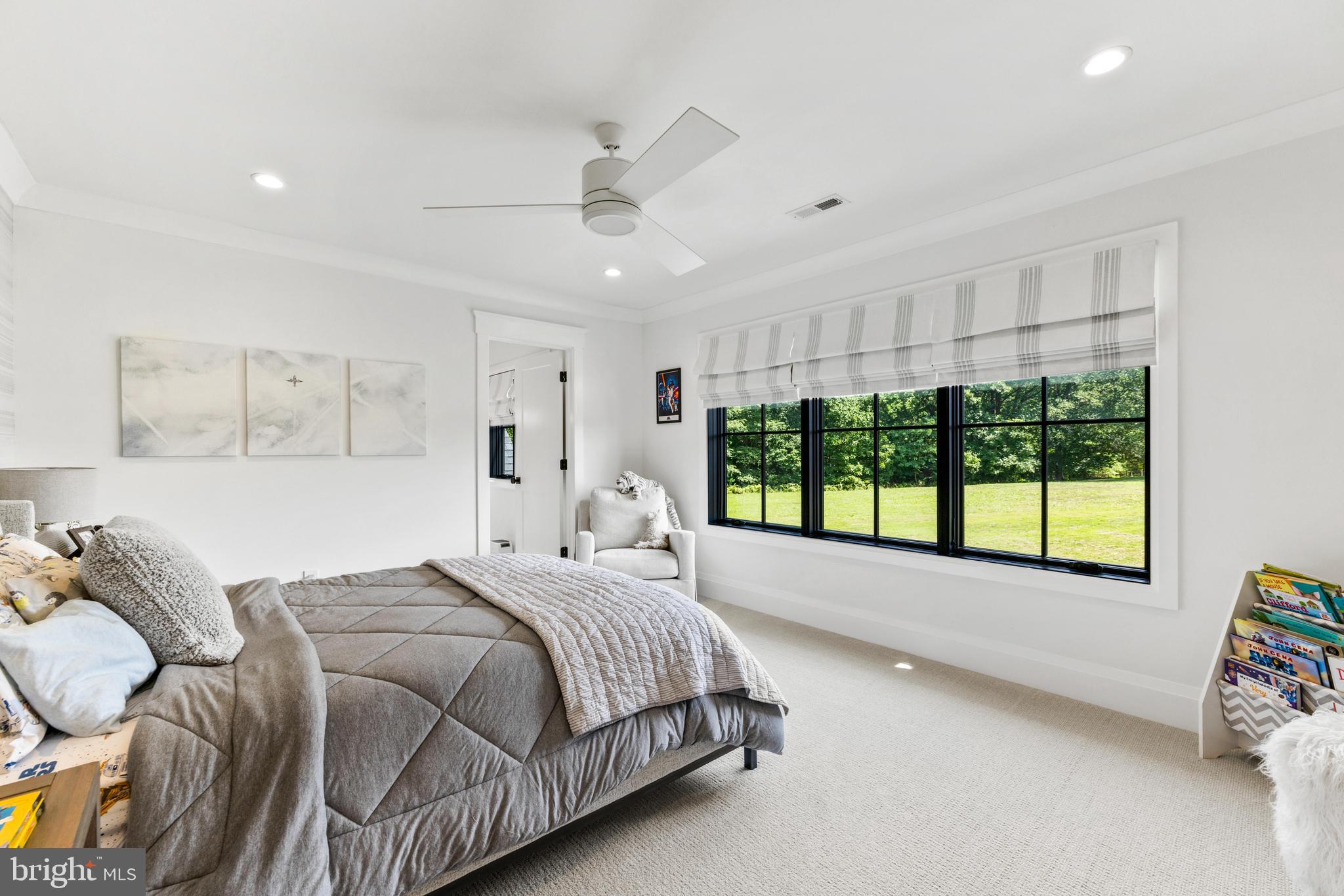 HAHN'S MEADOW - Residential