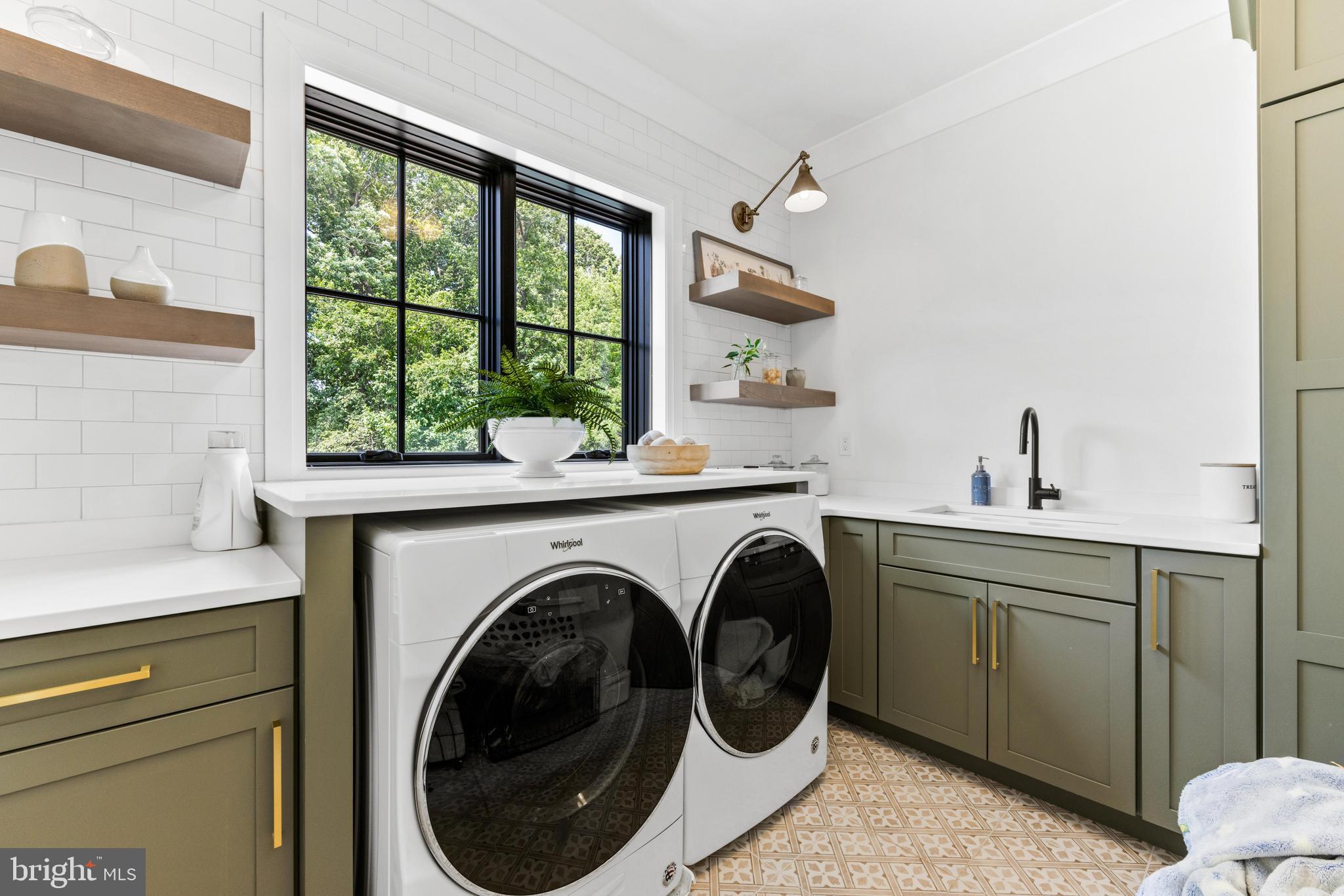 HAHN'S MEADOW - Residential