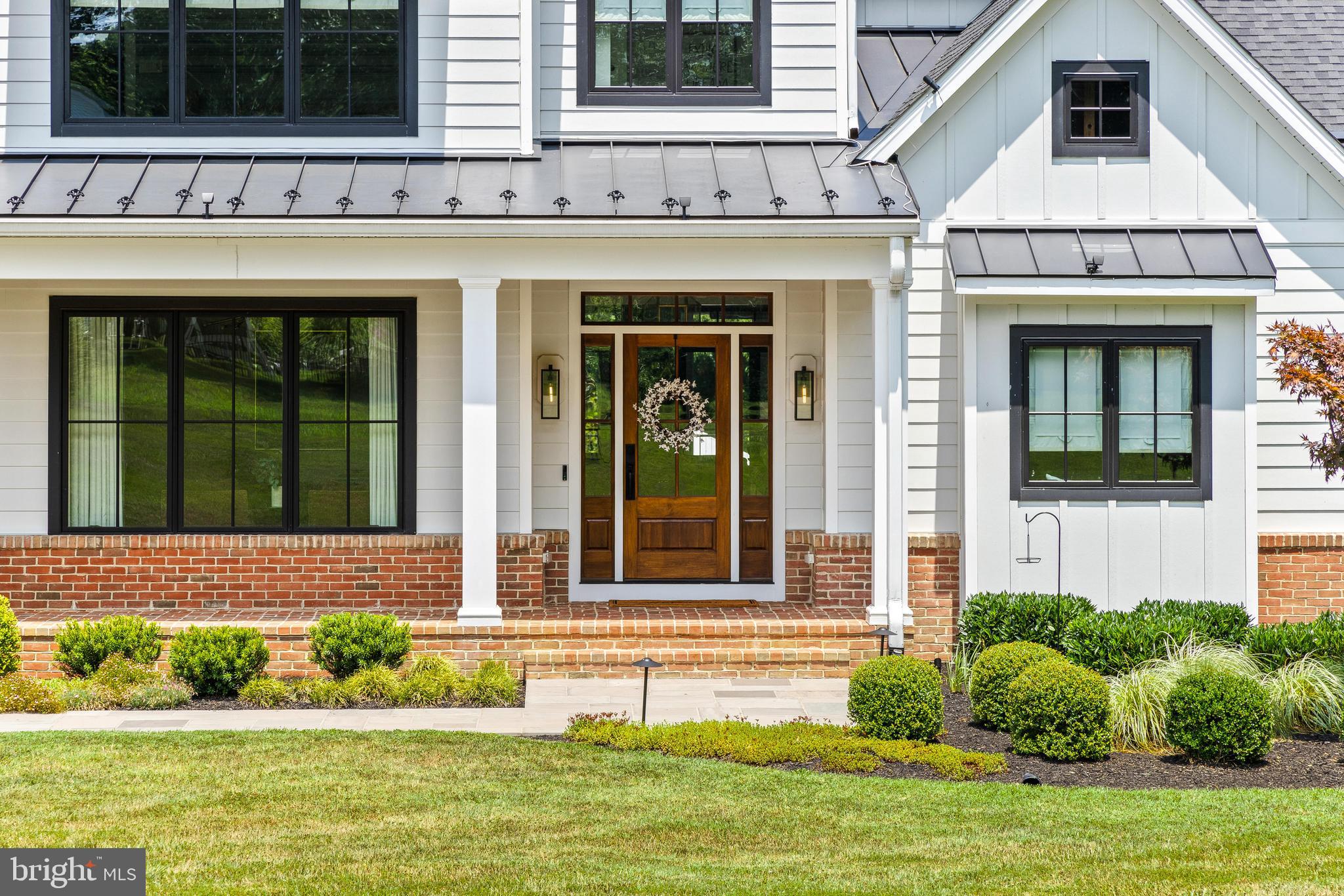 HAHN'S MEADOW - Residential