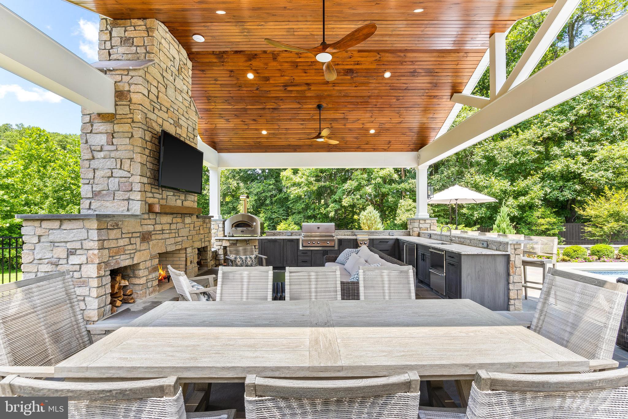 HAHN'S MEADOW - Residential