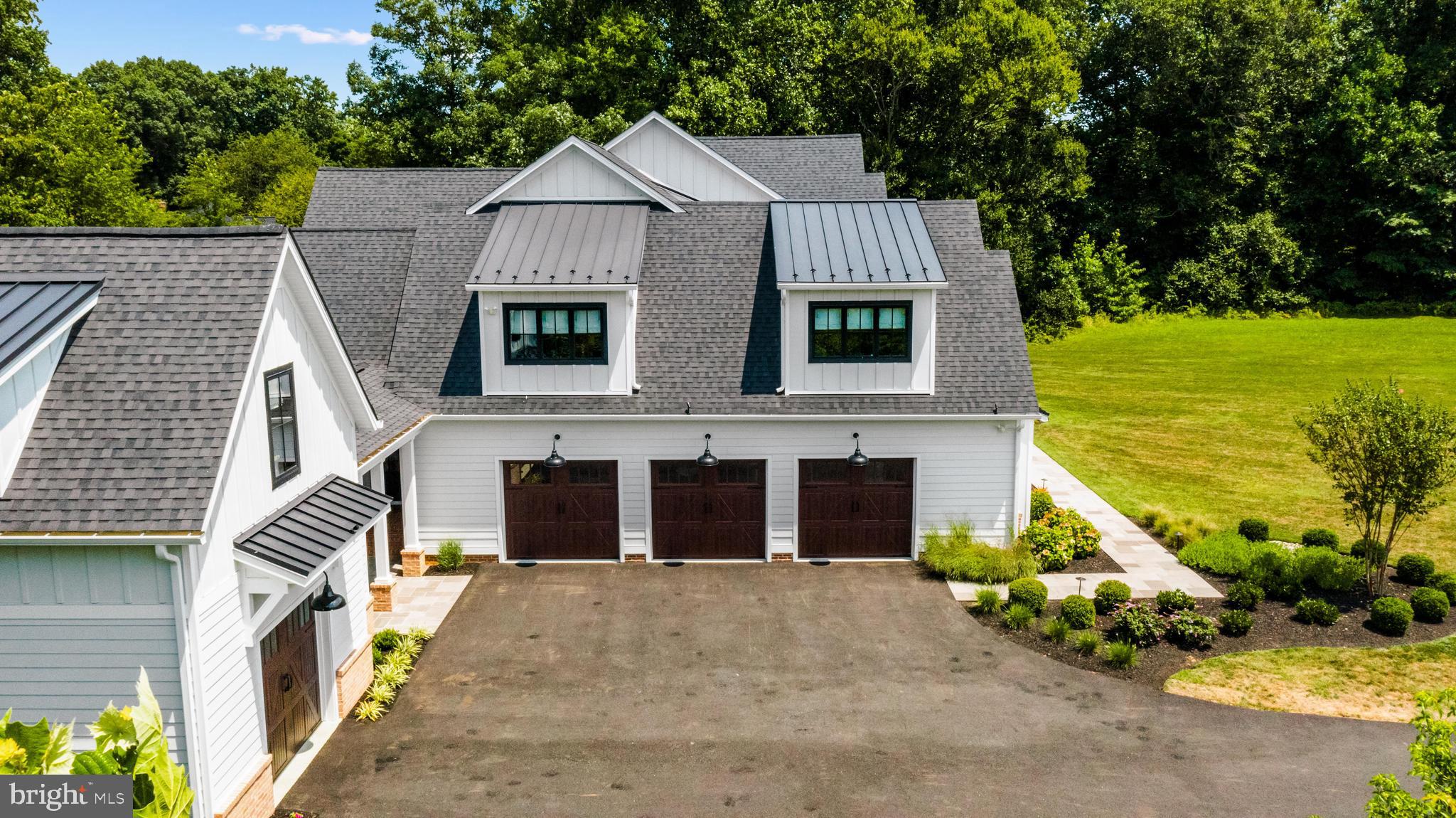 HAHN'S MEADOW - Residential