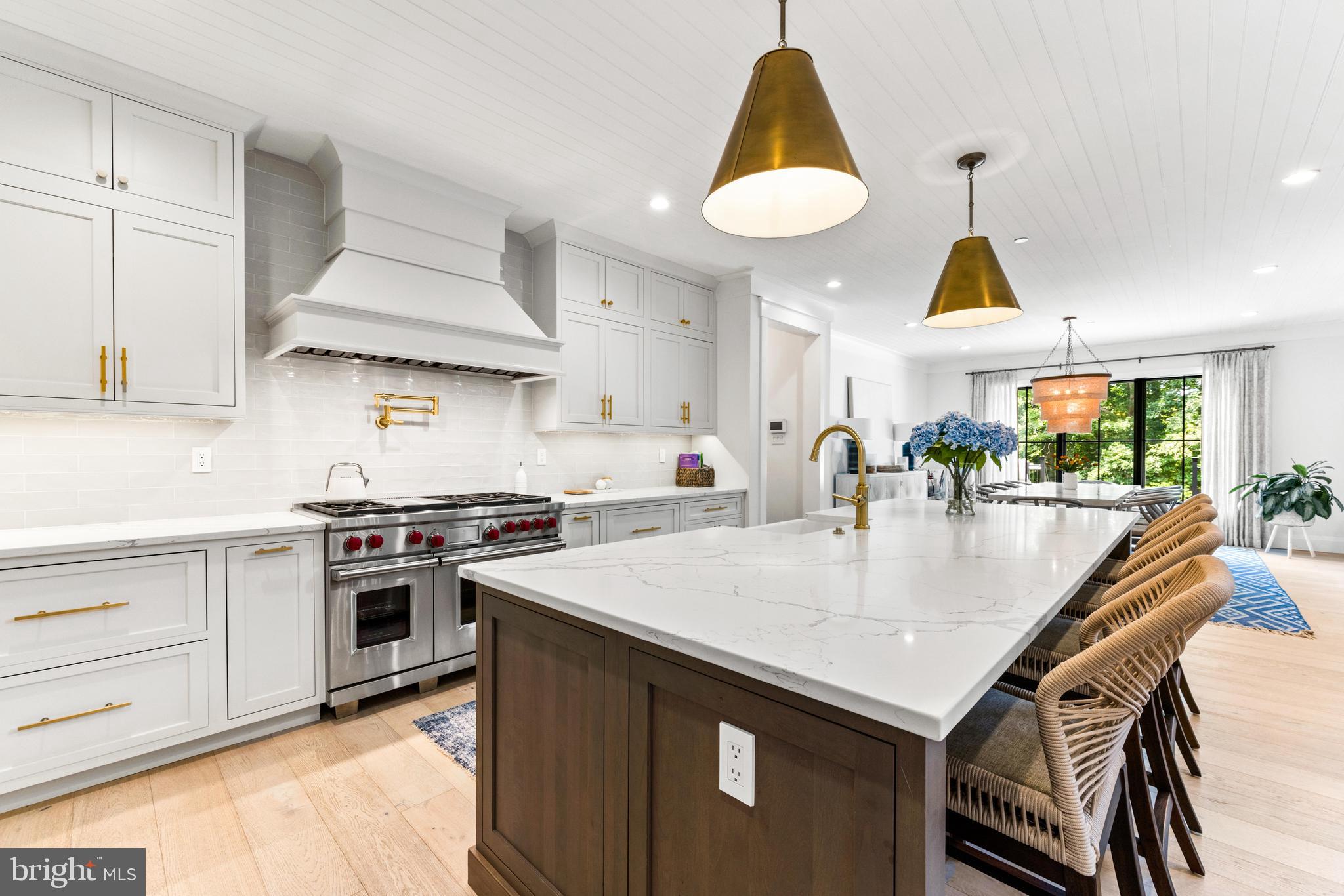 HAHN'S MEADOW - Residential