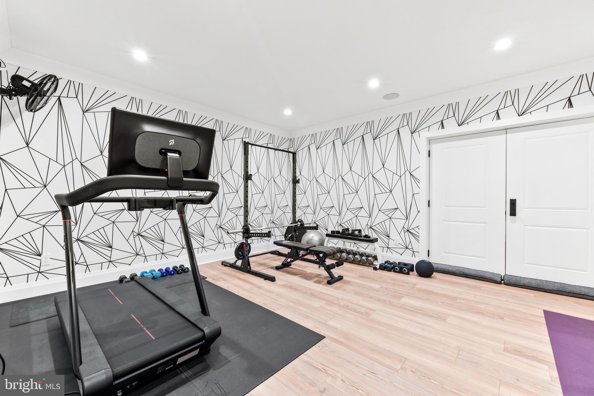 HAHN'S MEADOW - Residential