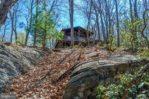 Homes For Sale - 4562 Quail Run Drive<br/> Fauquier County, MARSHALL, VA 20115