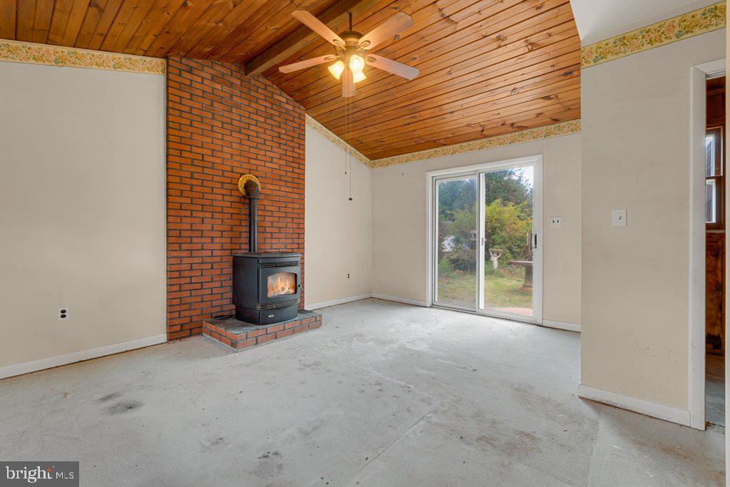 LAUREL VALLEY - Residential