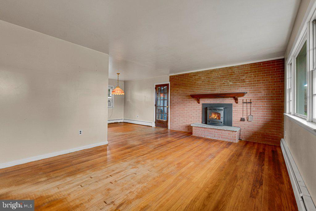 LAUREL VALLEY - Residential