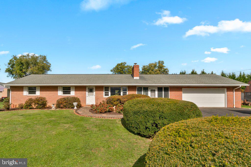 LAUREL VALLEY - Residential