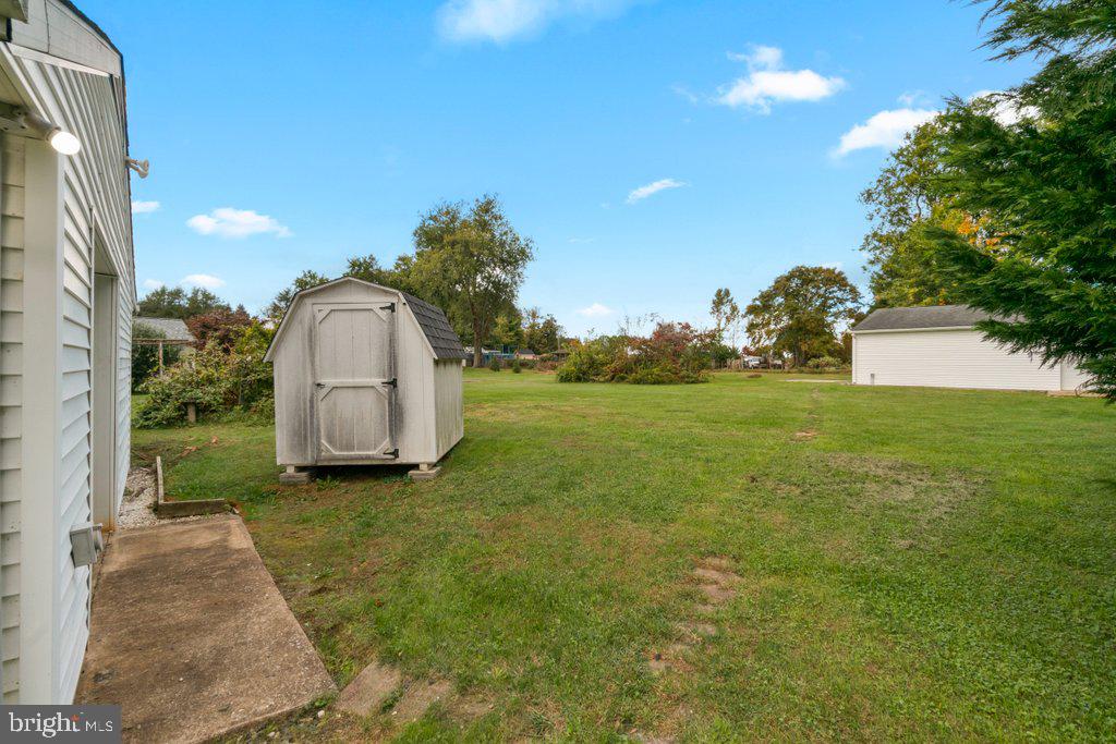 LAUREL VALLEY - Residential