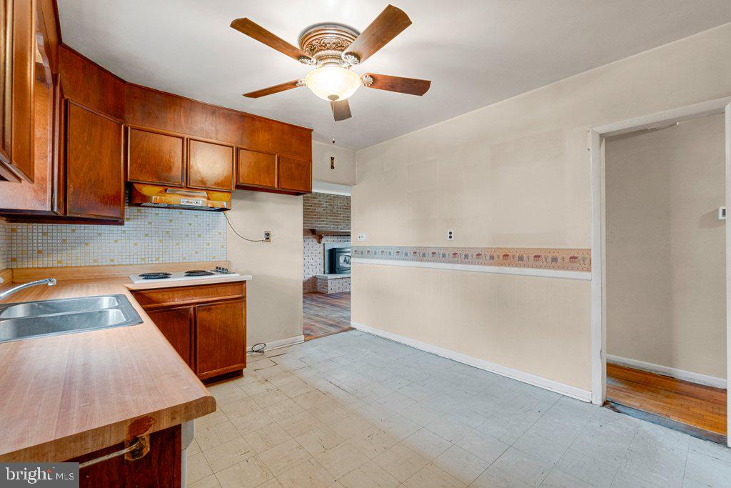 LAUREL VALLEY - Residential