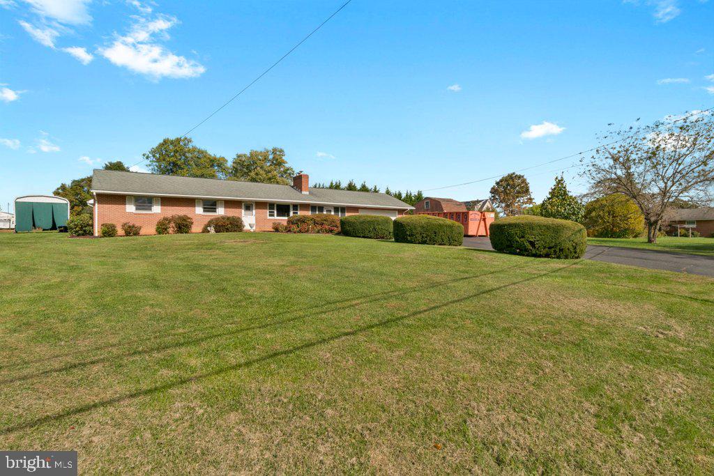 LAUREL VALLEY - Residential