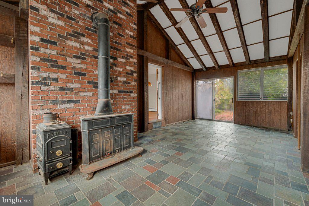 LAUREL VALLEY - Residential