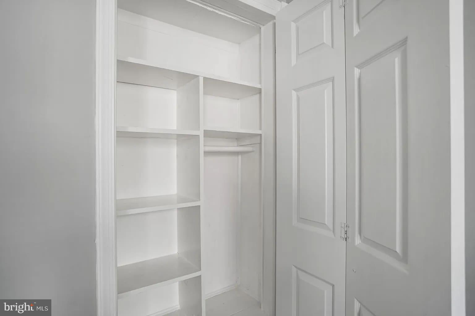 WASHINGTON VILLAGE - Residential