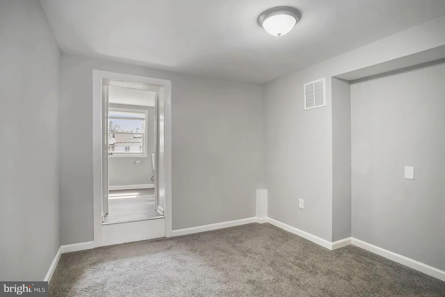 WASHINGTON VILLAGE - Residential