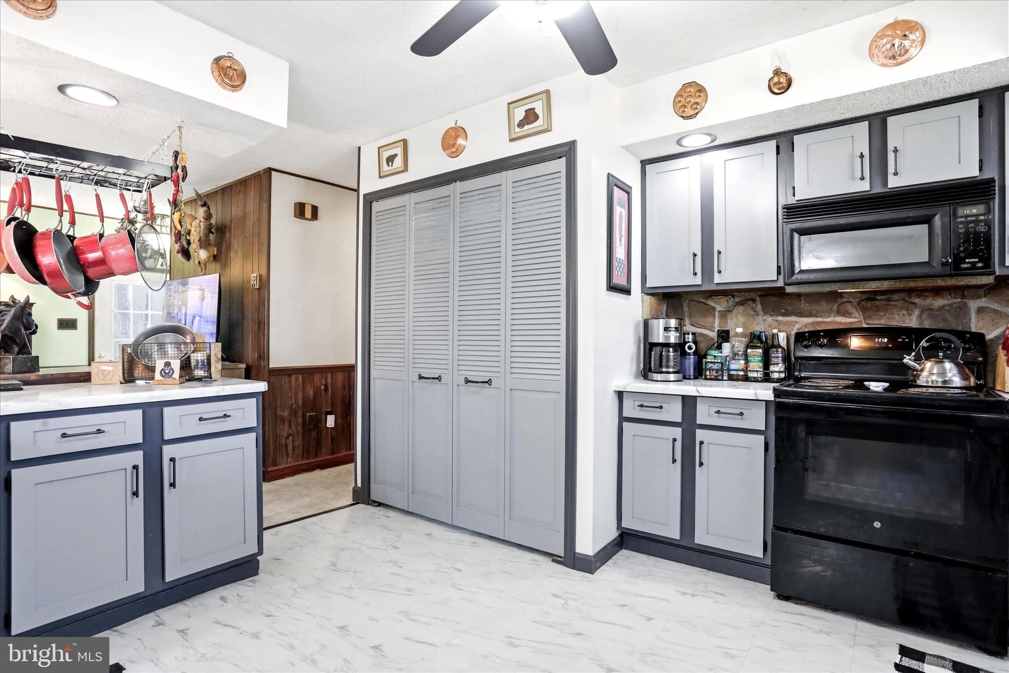 ARCADIA WOODS - Residential