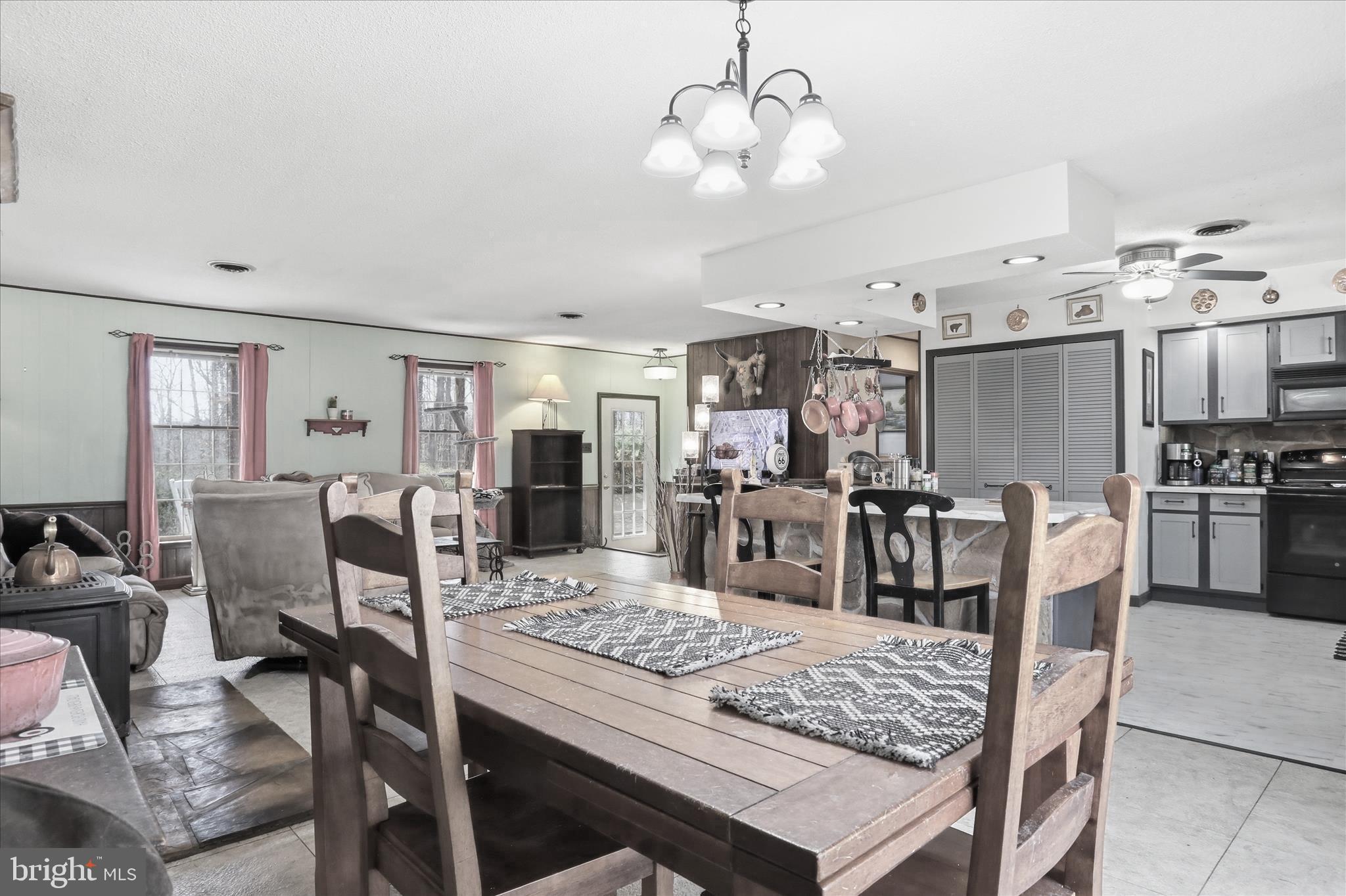 ARCADIA WOODS - Residential