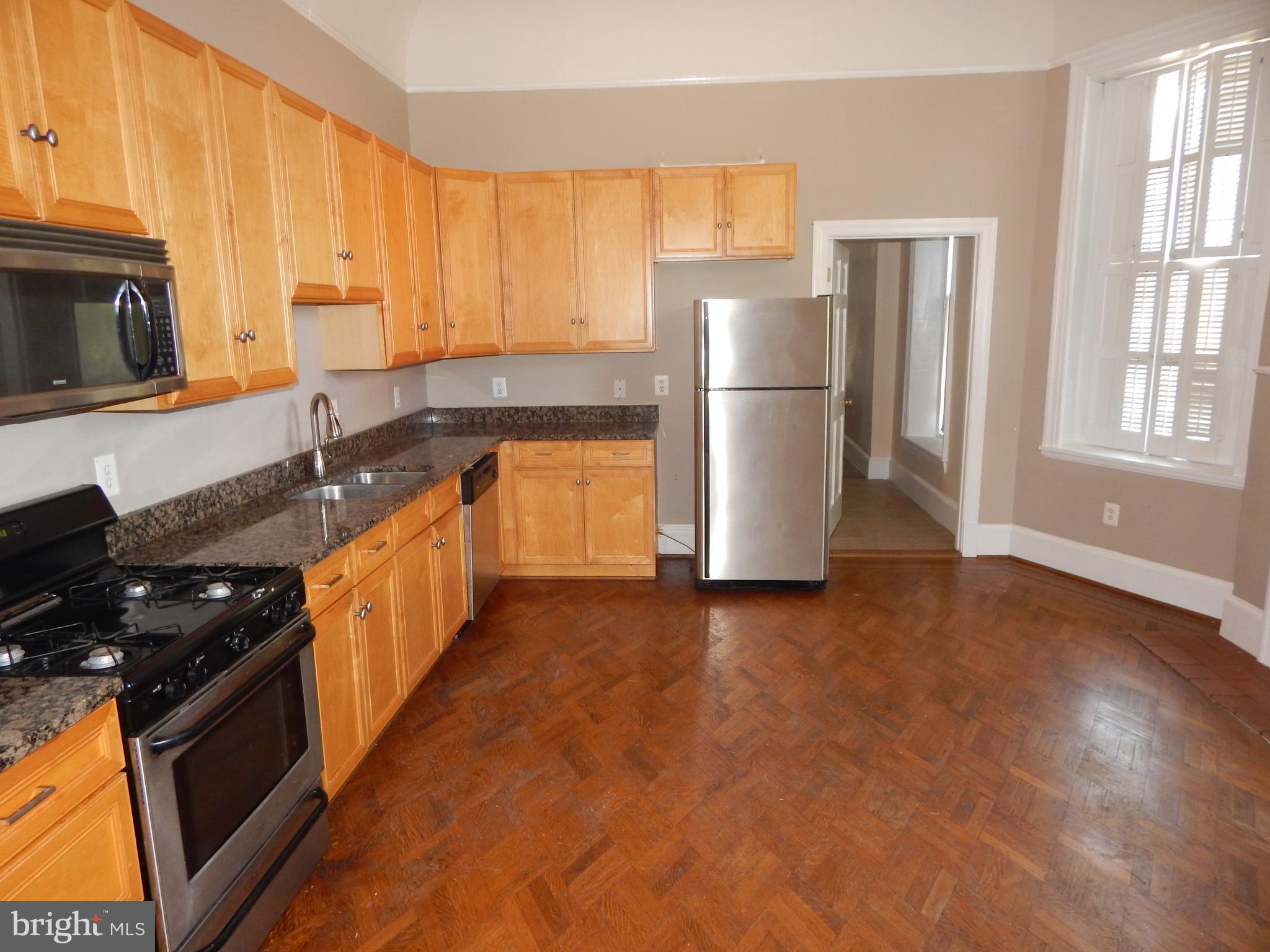 BOLTON HILL HISTORIC DISTRICT - Residential Income