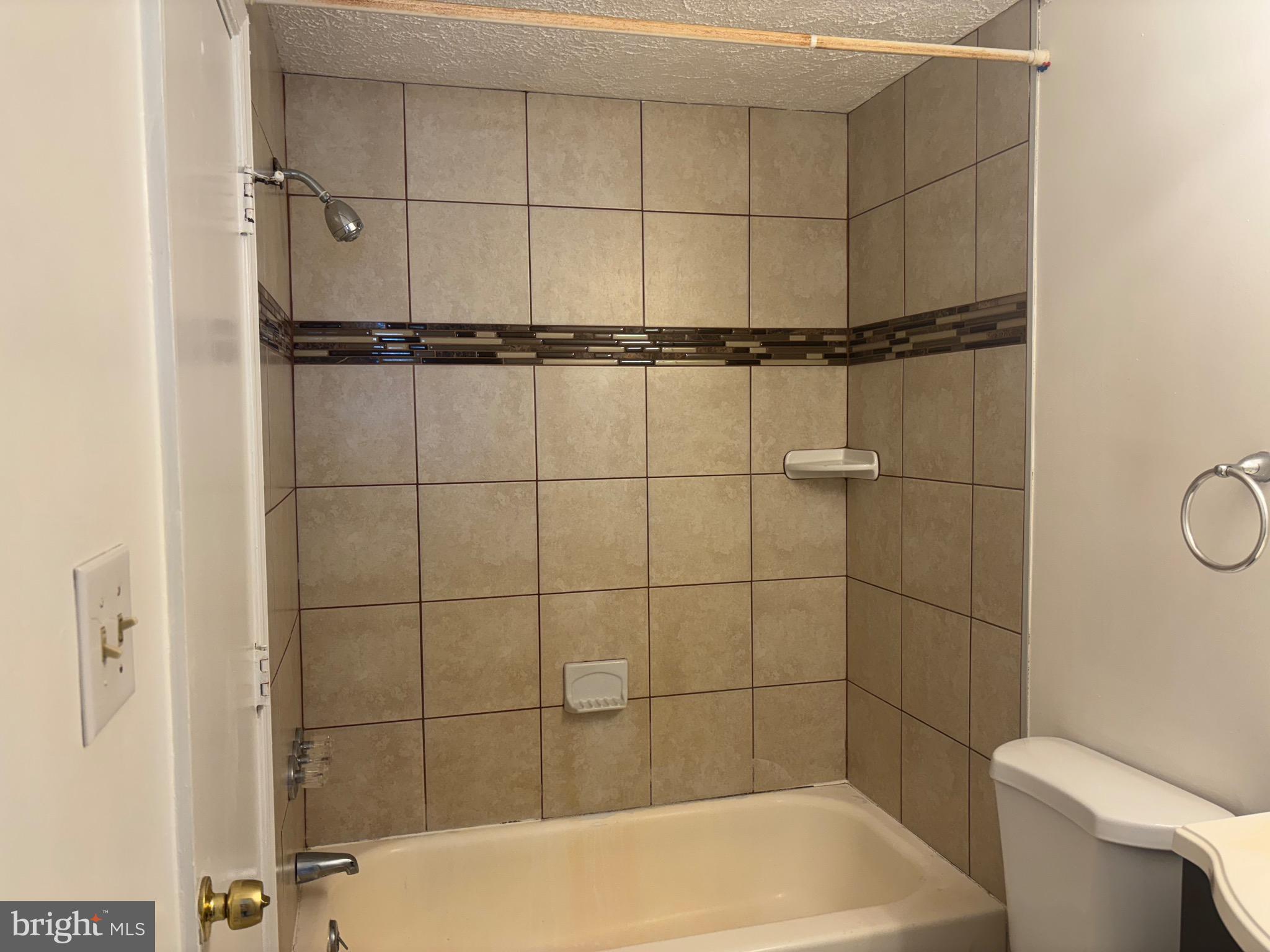 CLINTON PLAZA TOWNHOUSES - Residential