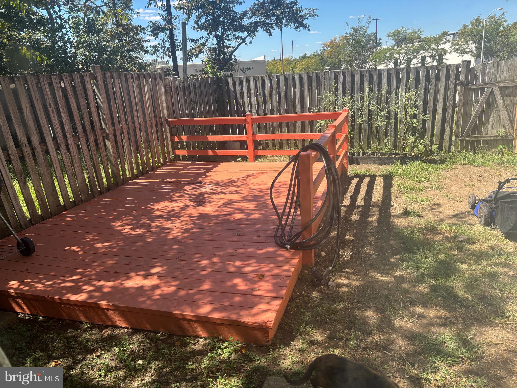 CLINTON PLAZA TOWNHOUSES - Residential