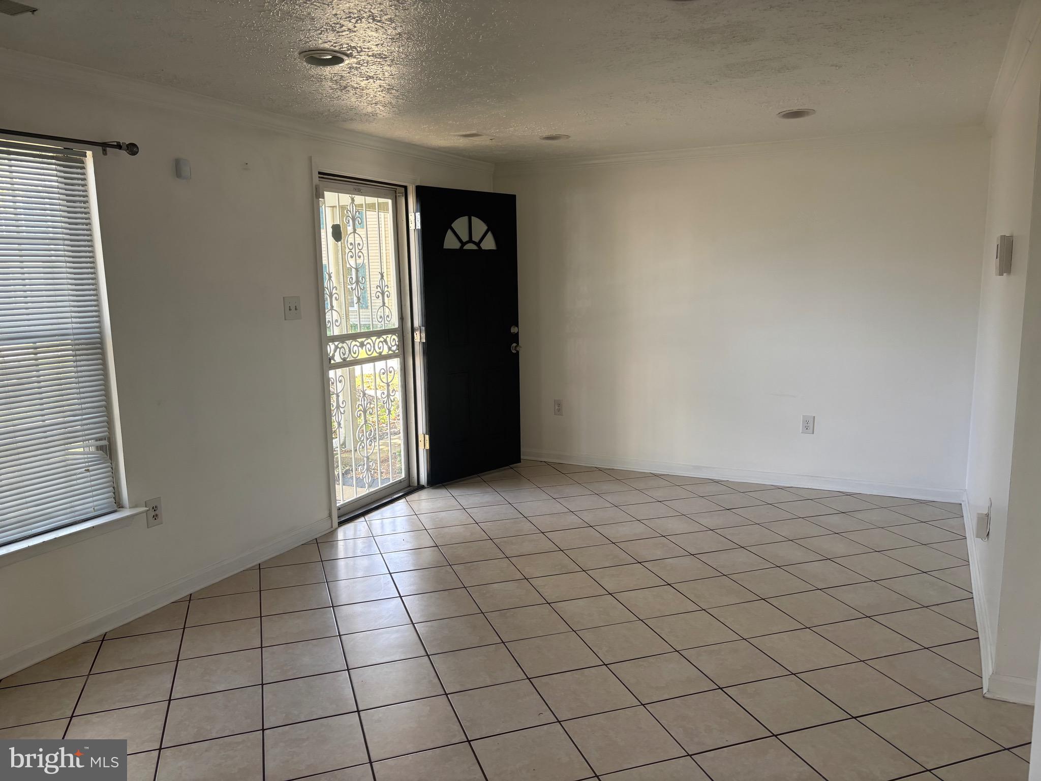 CLINTON PLAZA TOWNHOUSES - Residential