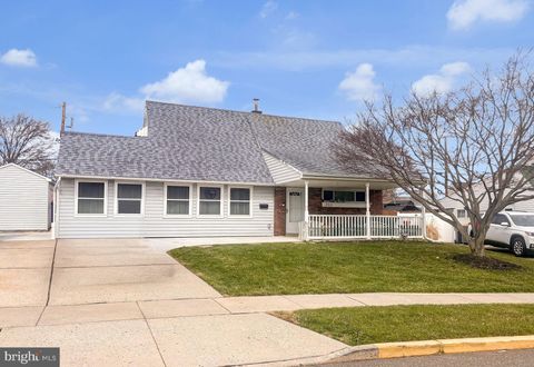 233 KENWOOD DRIVE S LEVITTOWN PA 19055