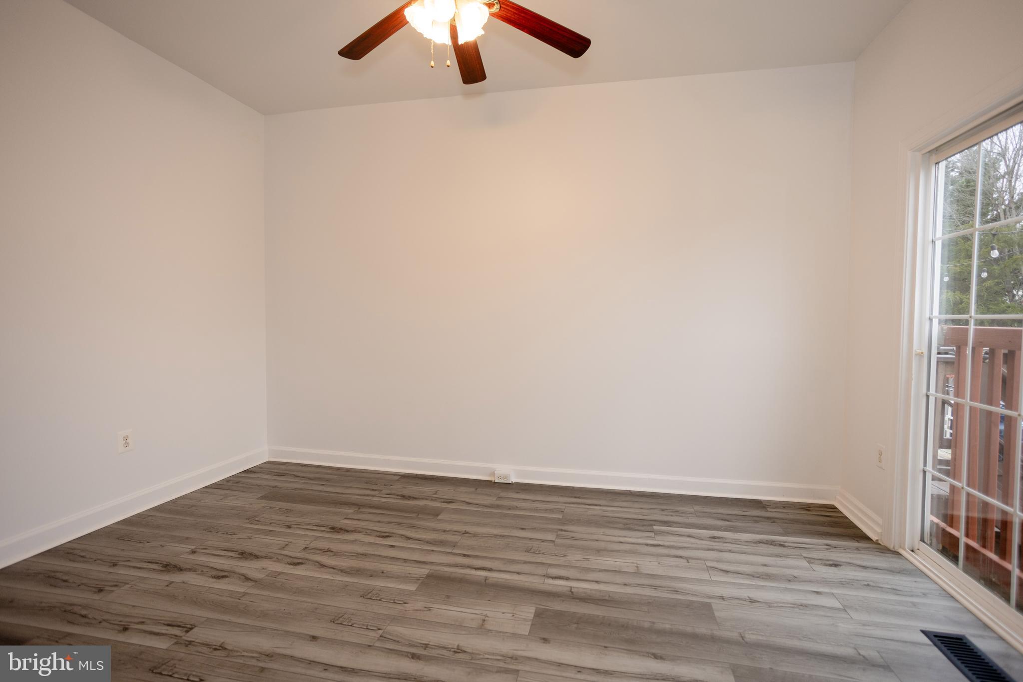 BLOOMS MILL - Residential Lease