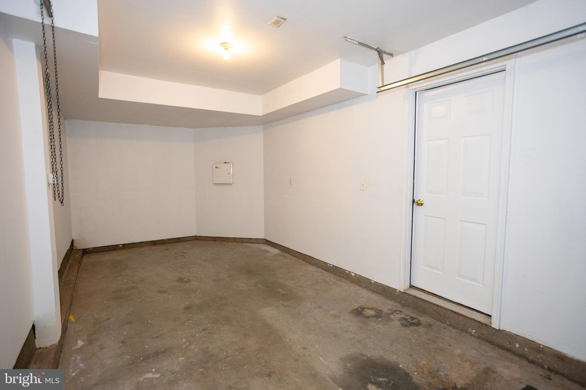 BLOOMS MILL - Residential Lease