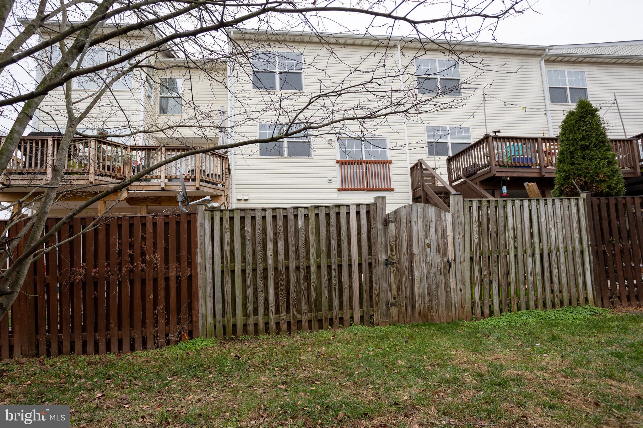 BLOOMS MILL - Residential Lease