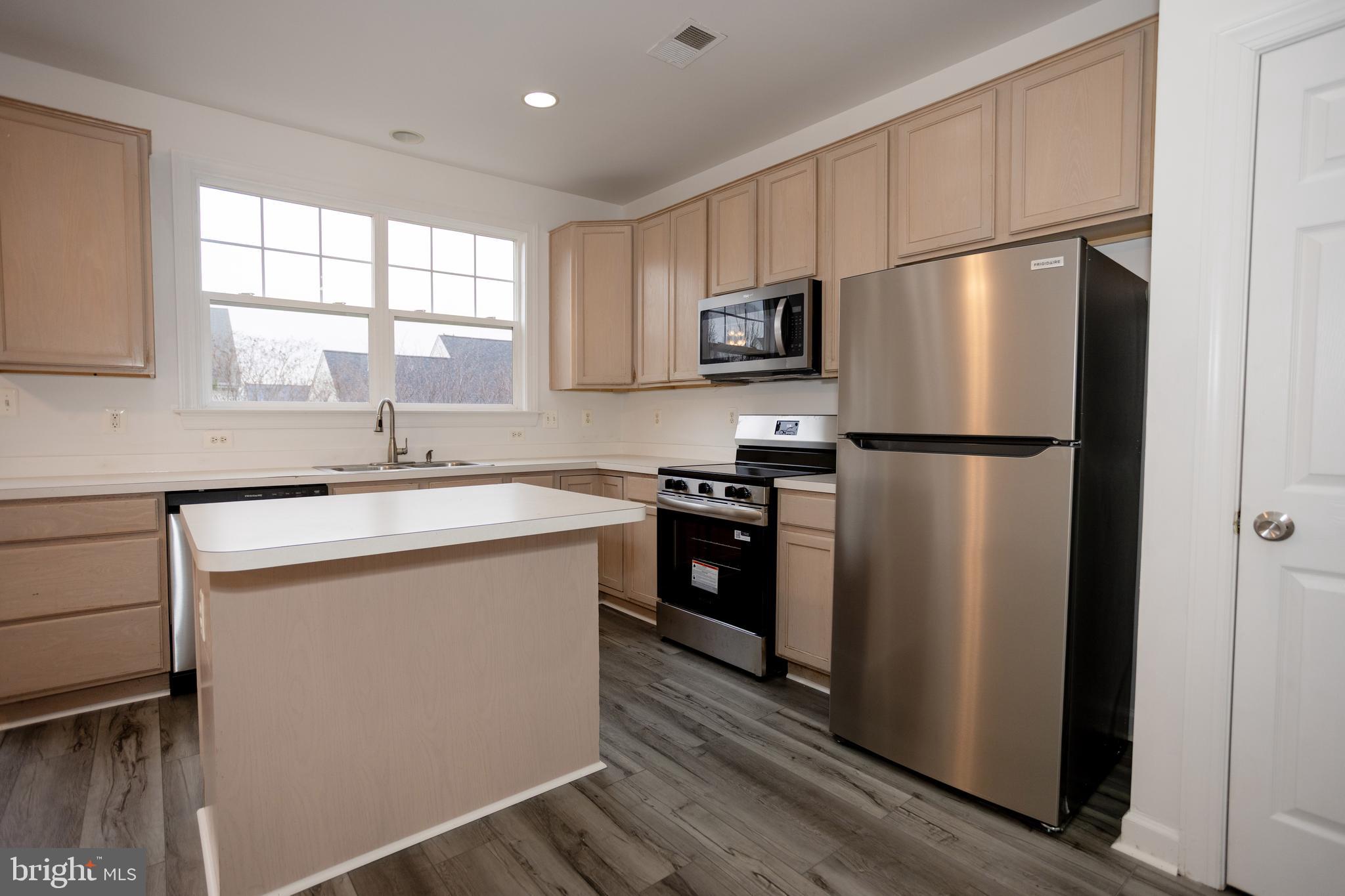 BLOOMS MILL - Residential Lease