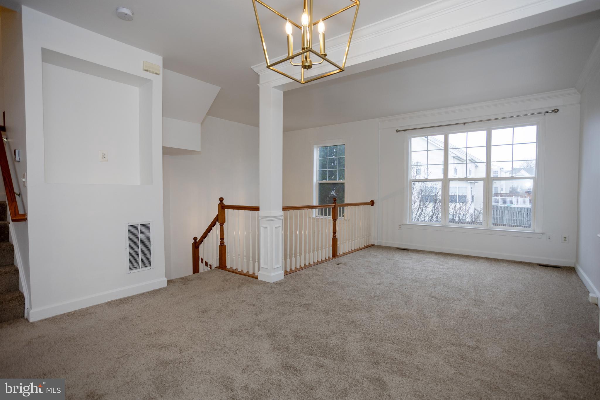 BLOOMS MILL - Residential Lease