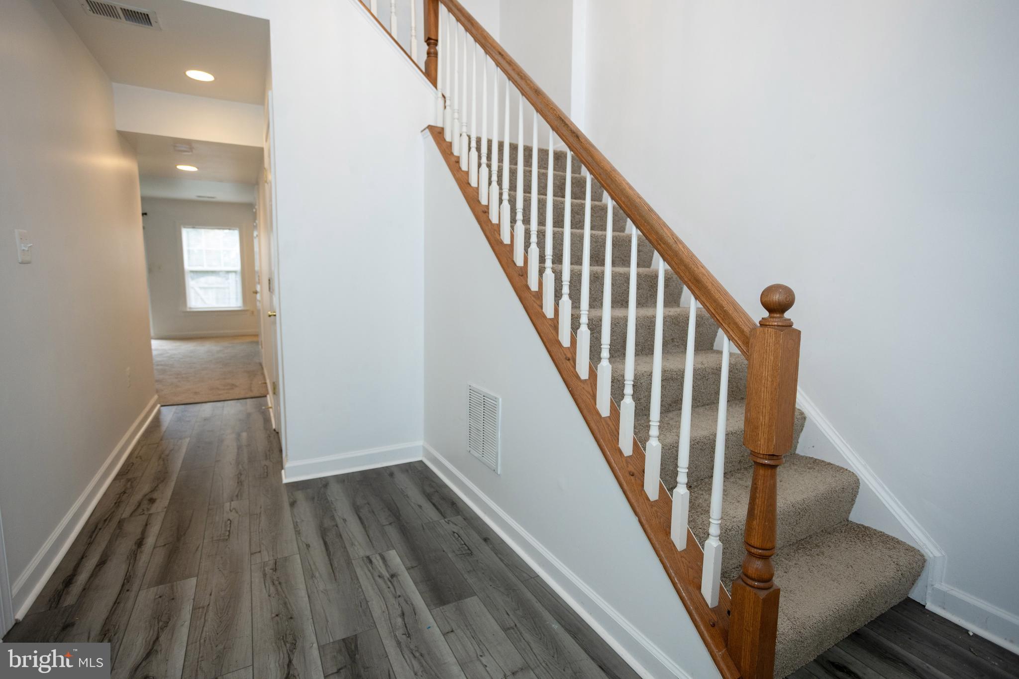 BLOOMS MILL - Residential Lease