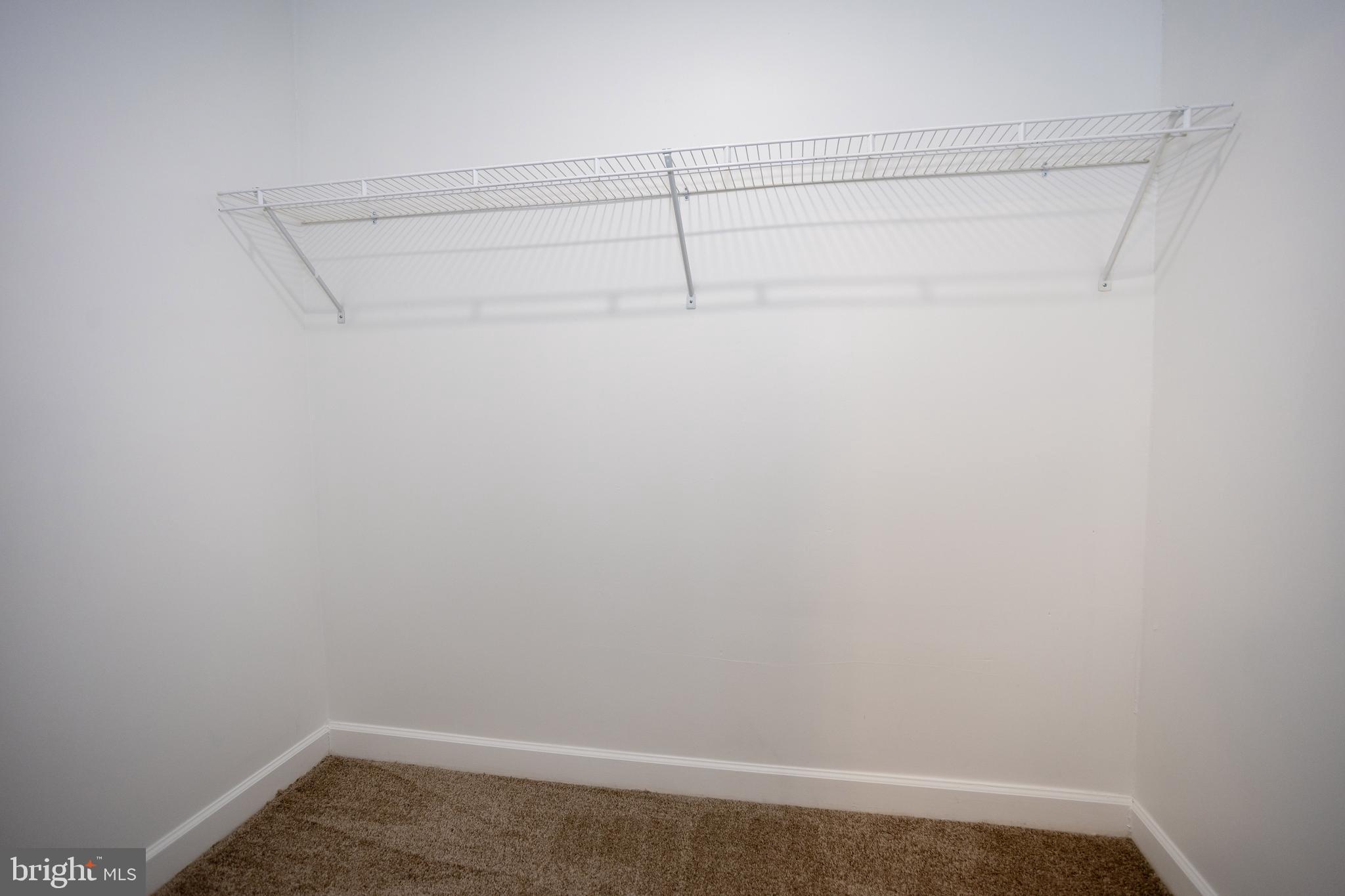 BLOOMS MILL - Residential Lease