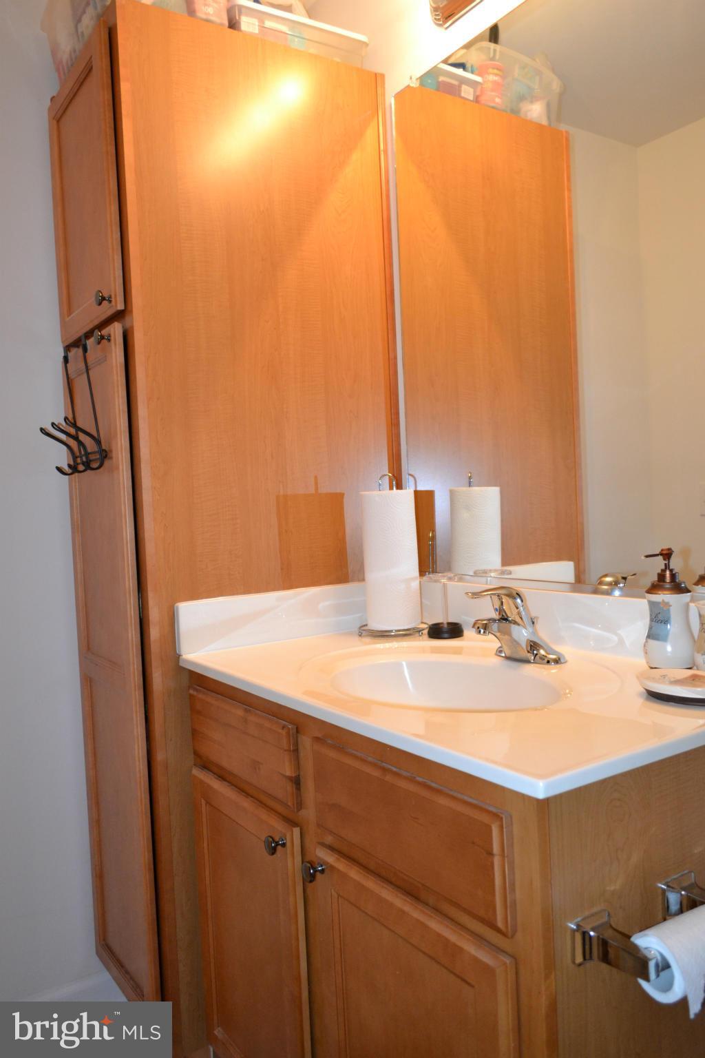 EVERETTE ESTATES - Residential Lease