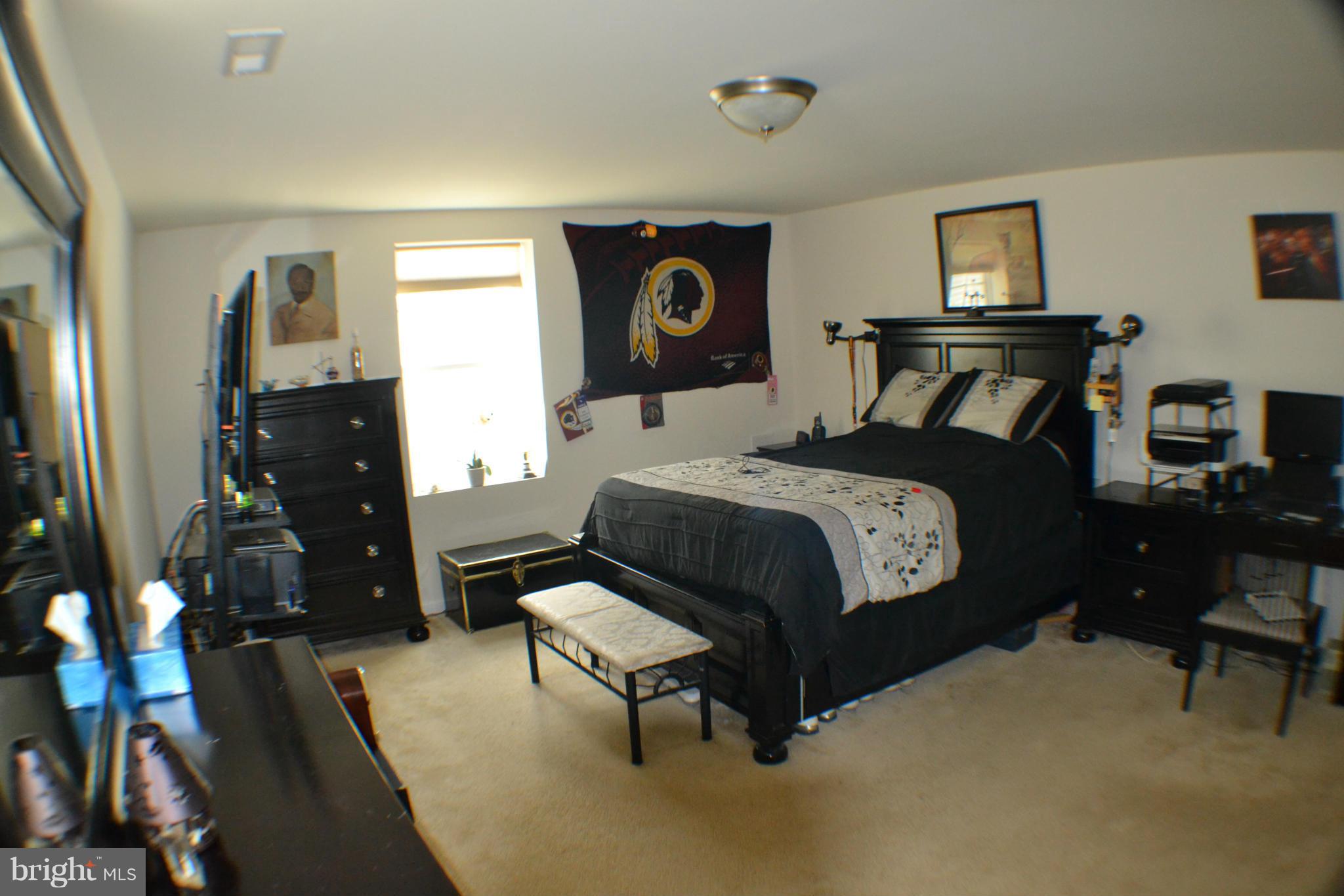 EVERETTE ESTATES - Residential Lease